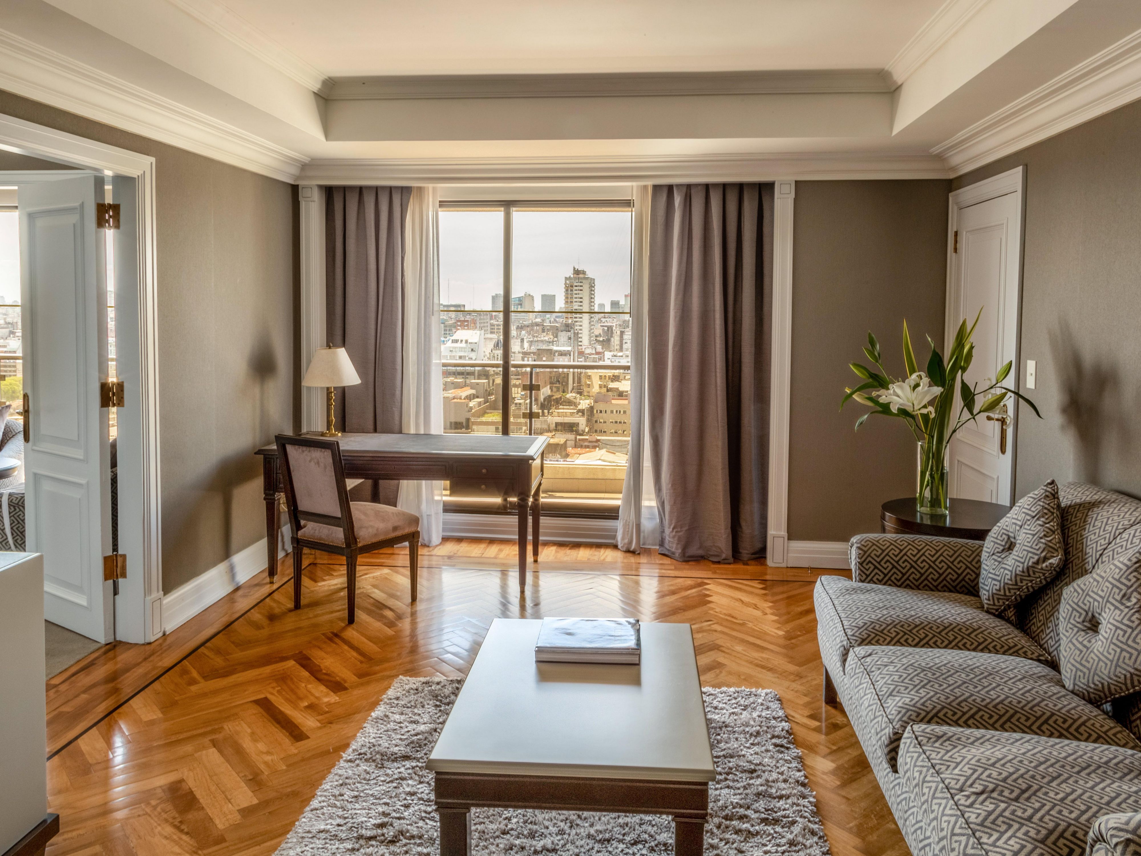 Governor Suite Living Area