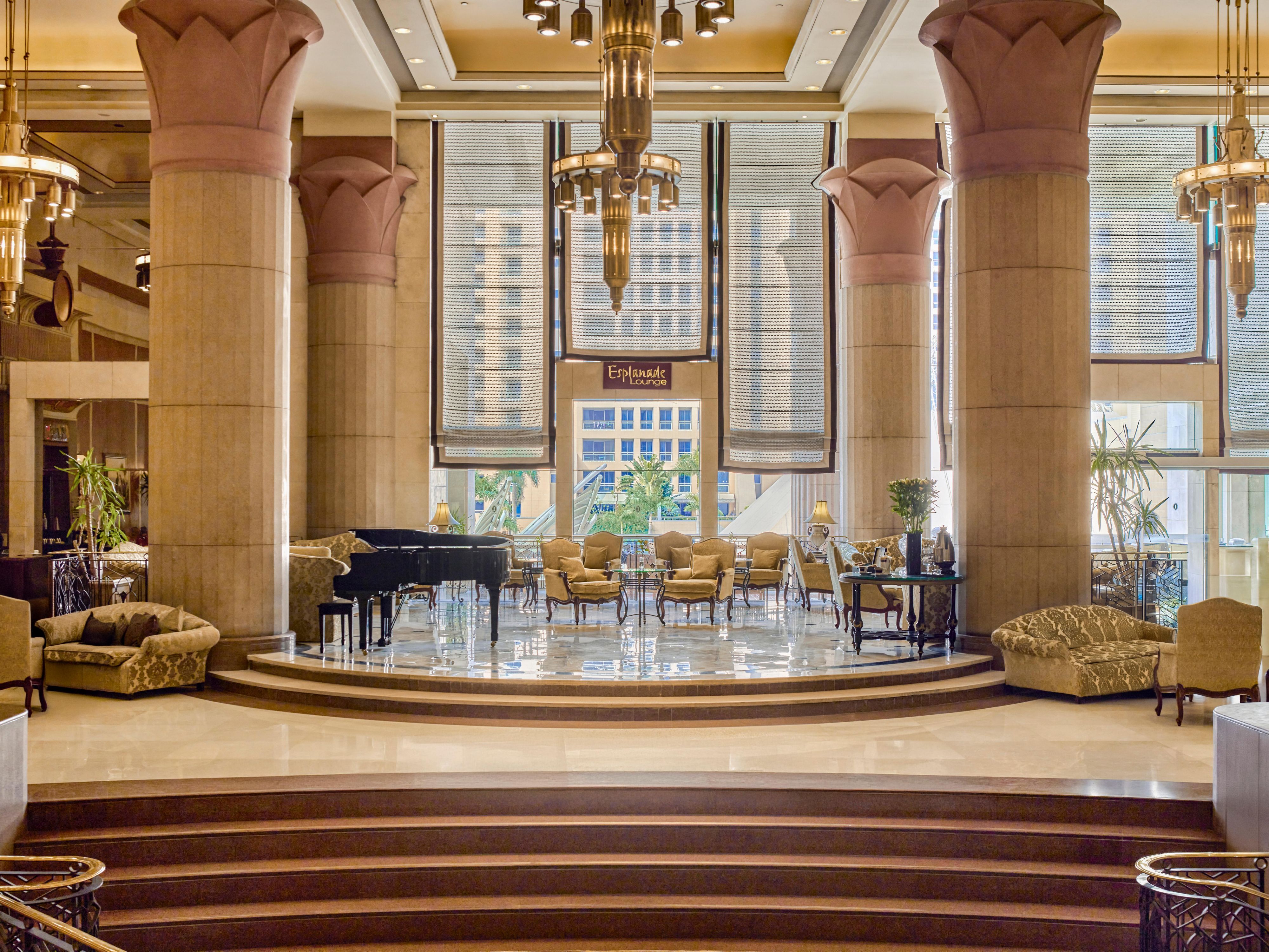 Esplanade Lounge– The perfect spot for refreshments & conversation
