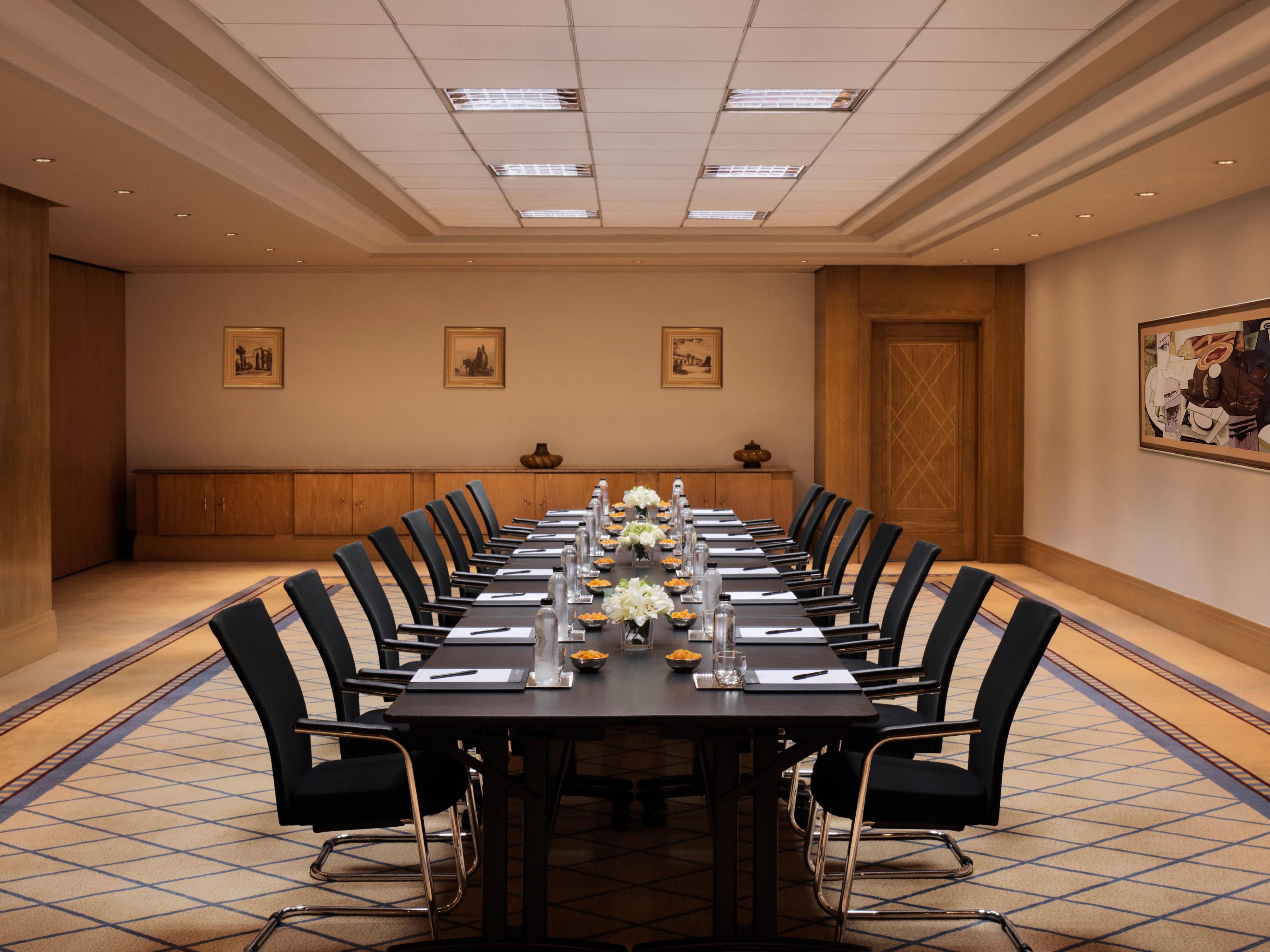 Abdeen Meeting Room can be divided into three smaller meting room