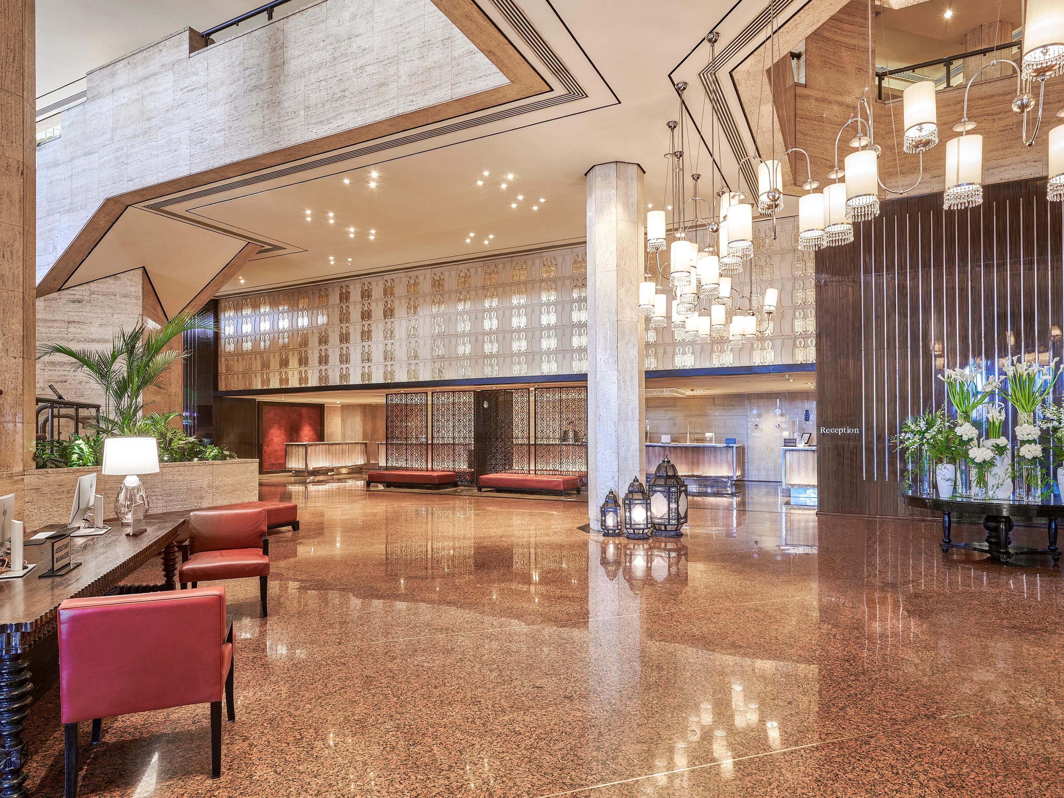 Semiramis InterContinental Cairo lobby with friendly FO team