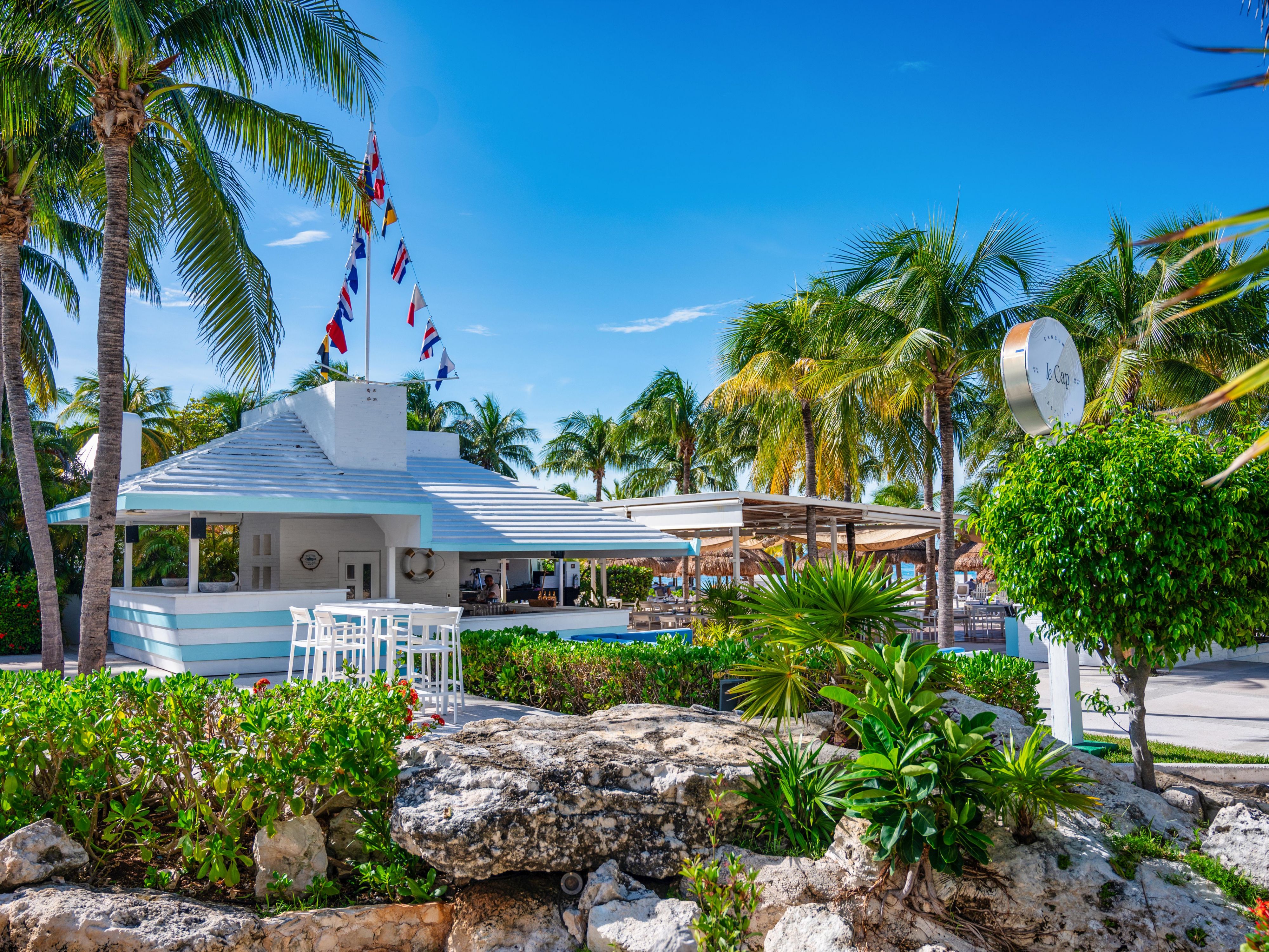 A Serene Stay at a Luxurious Hotel in Cancun