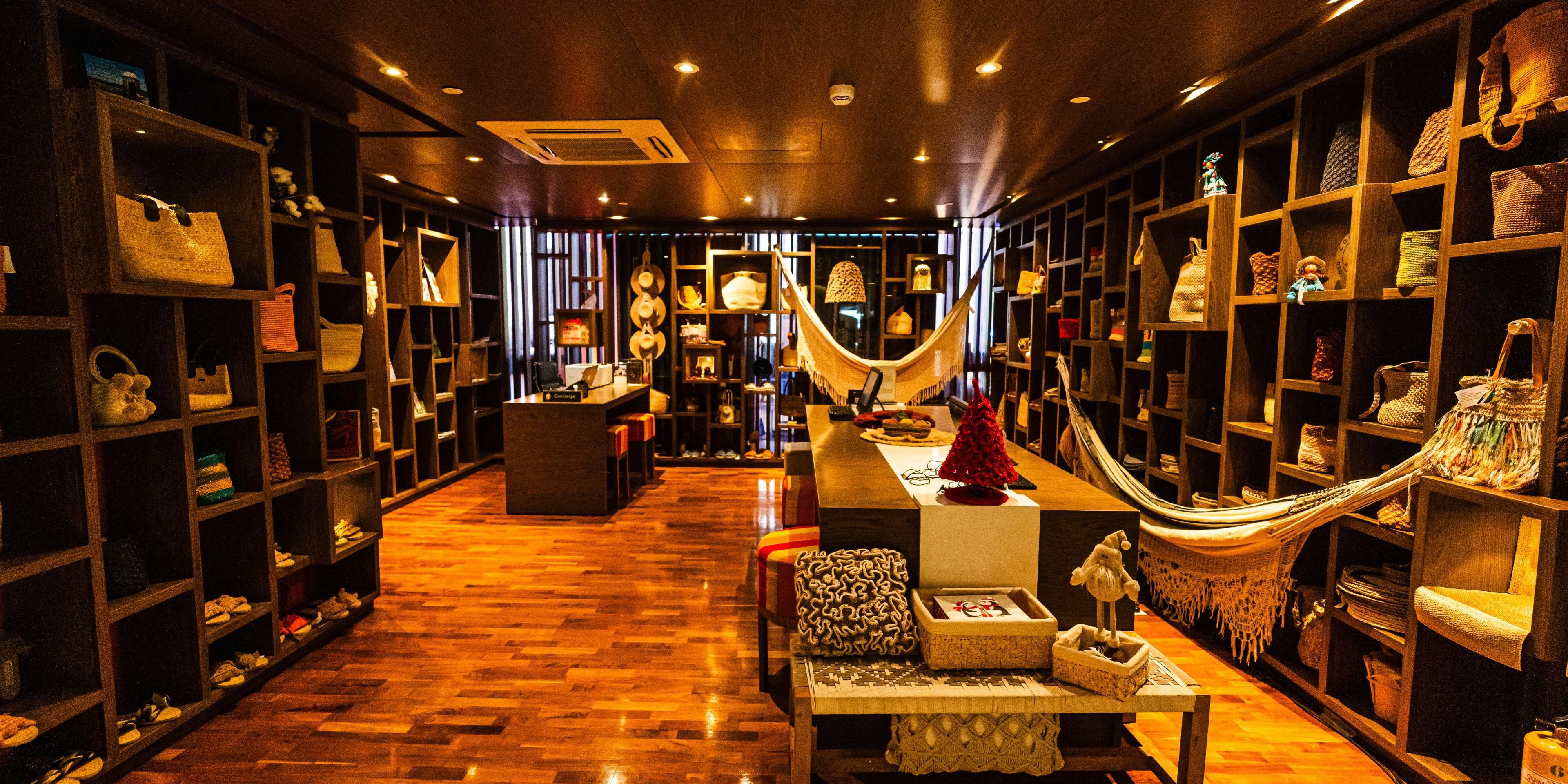 A special corner dedicated to Indhy Luna Foundation, supporting local communities and promoting sustainability. Each piece, crafted with natural, eco-friendly fibers, reflects creativity, care, and purpose, turning artisanal work into unique items with a positive impact.