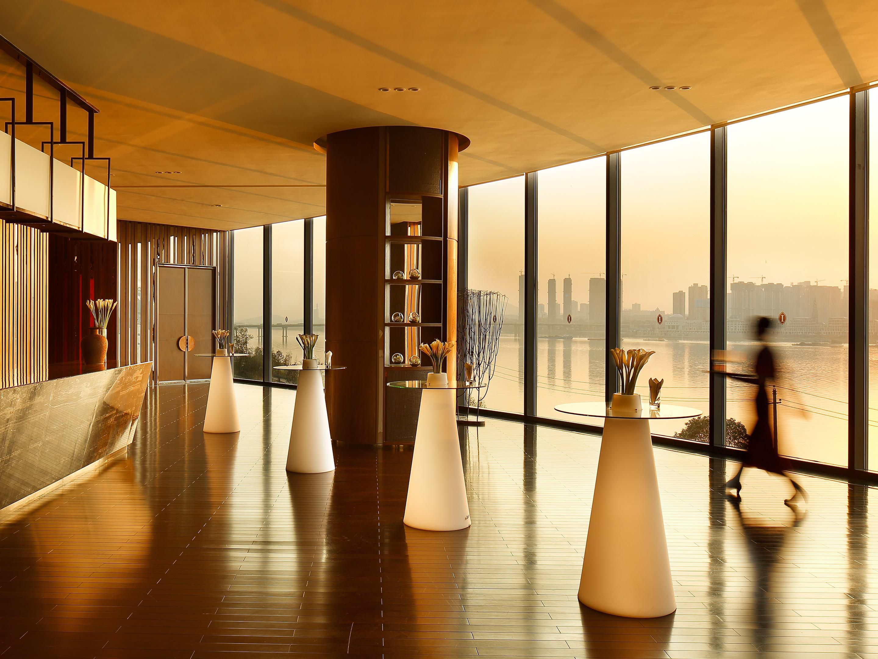 WUZHOU BALLROOM PRE-FUNCTION