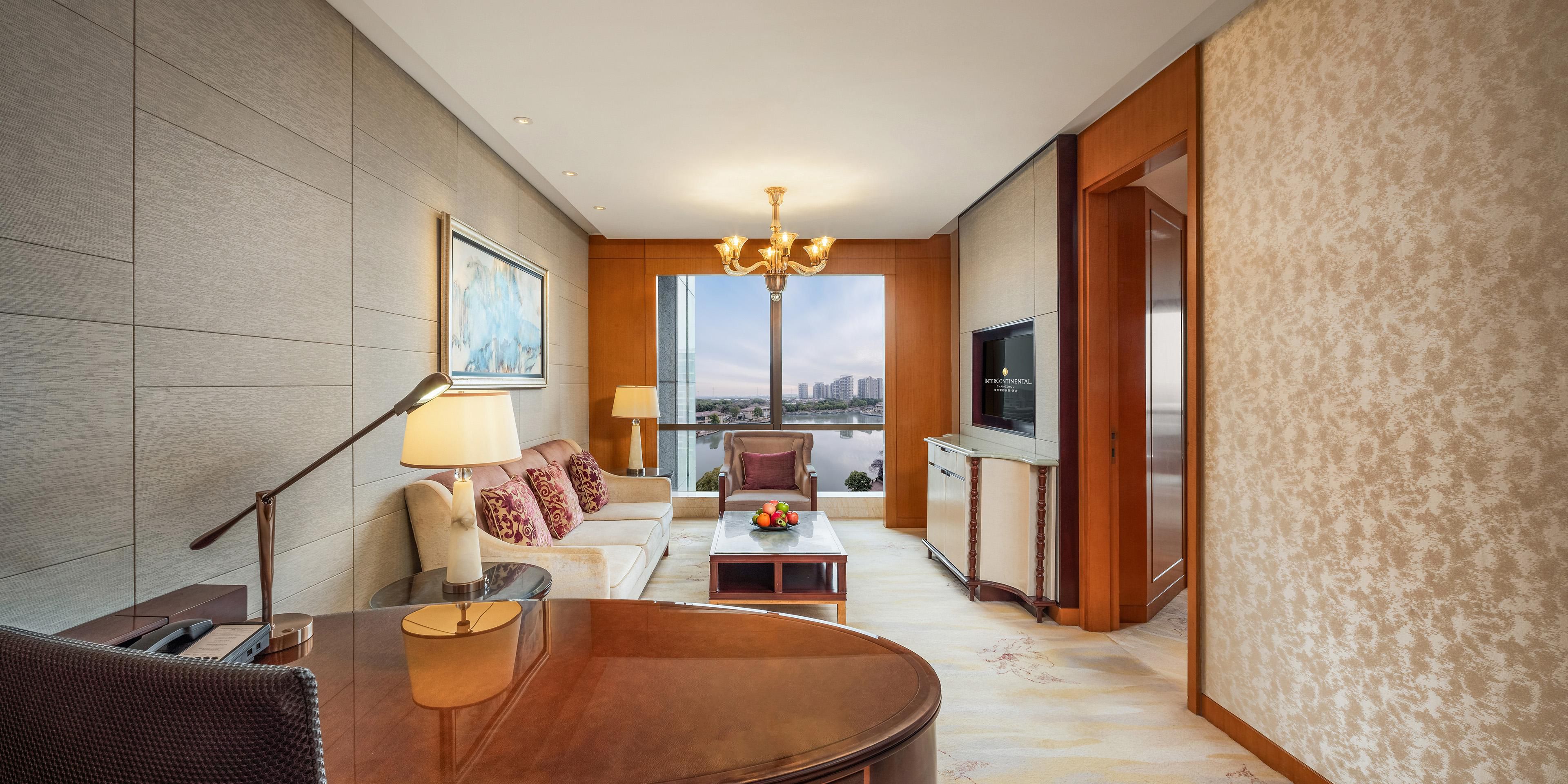 1 King 1 Bdrm Suite Pemandangan Danau