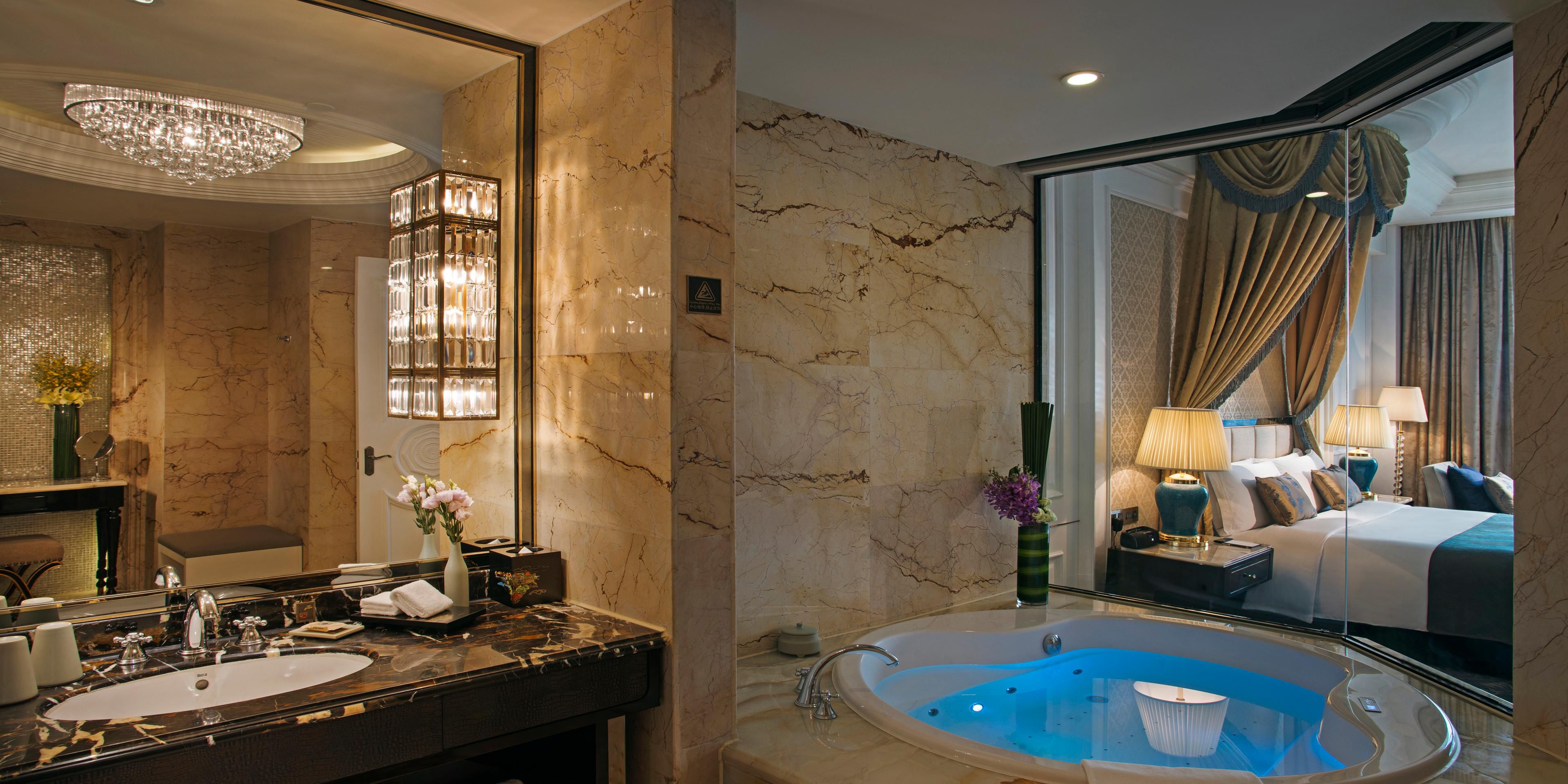 Intercontinental Premium Suite - Bathroom