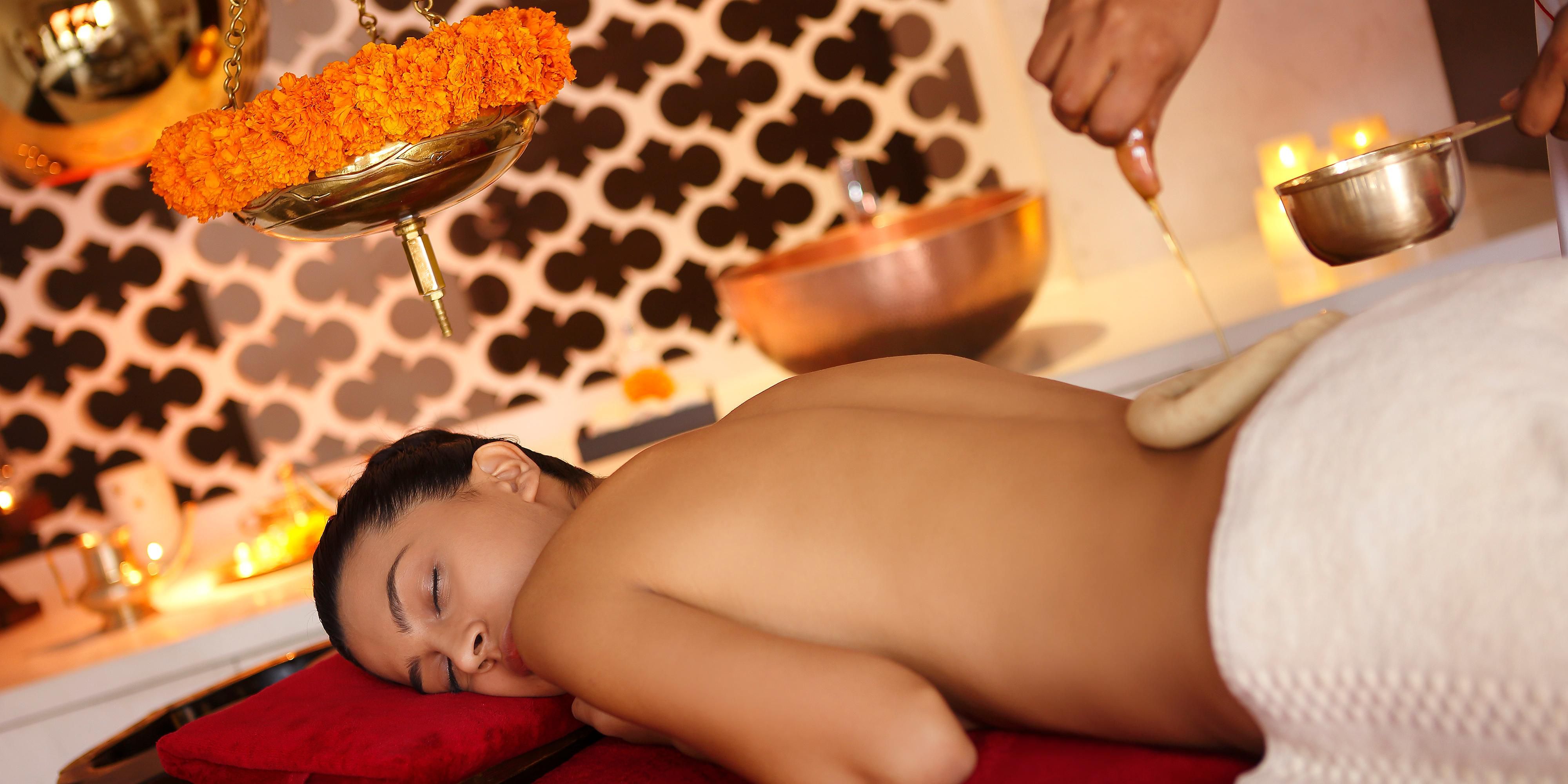 At Amrtam, you will experience the highest levels of body care and relaxation treatments in a spectacular ocean-view setting. Drawing inspiration from traditional Eastern medicines and naturopathy, our treatments are designed to restore balance to the body, harnessing all the curative effects of Ayurveda and other holistic practices