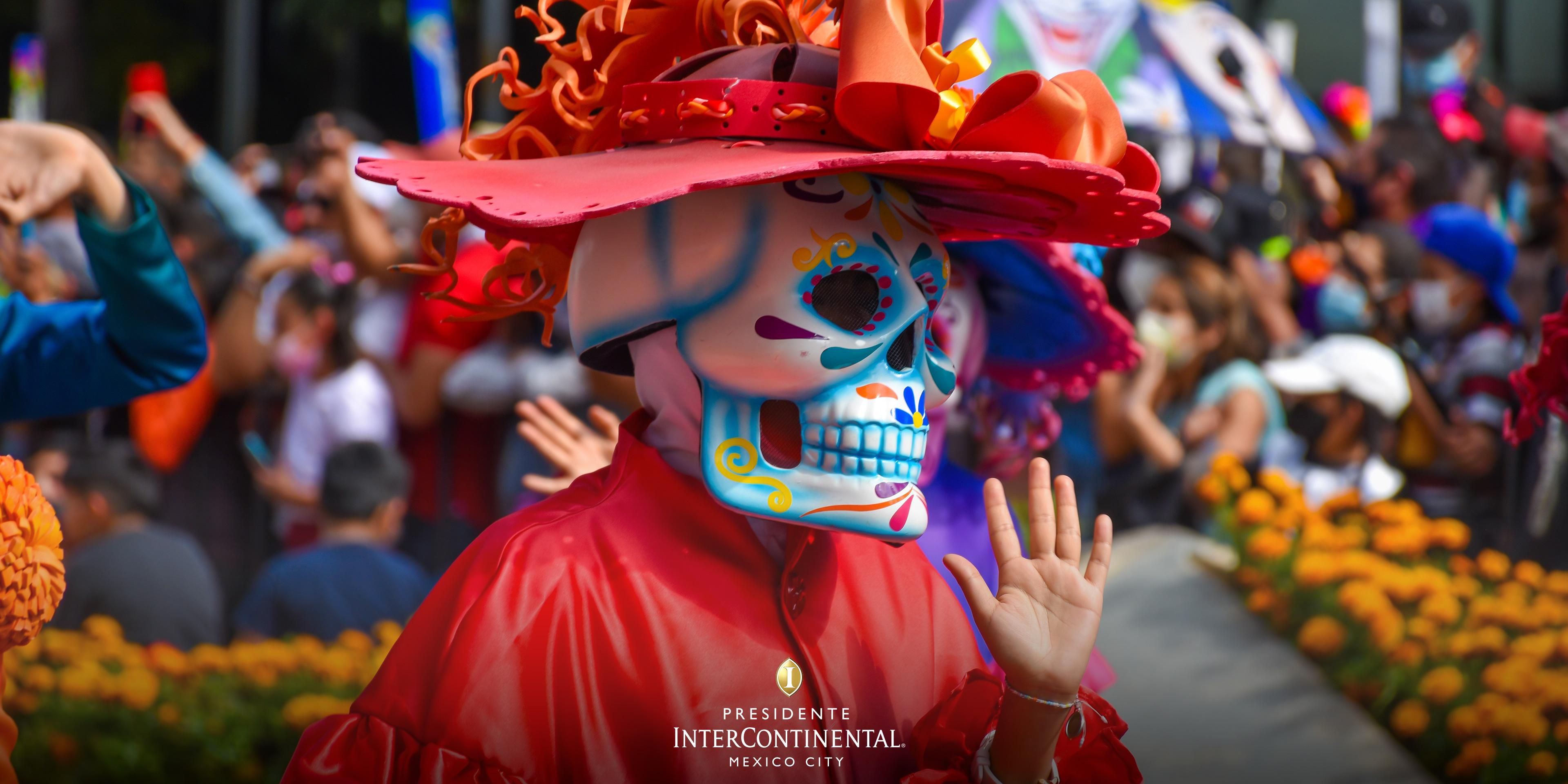Celebrate Day of the Dead from October 30 to November 3 and discover the best things to do in Mexico City. Experience the magic of traditional altars and parades. Stay with us and book directly for the best rate: breakfast buffet for 2, kids eat free, 15% off restaurants and laundry, 10% off boutique, early/late check.