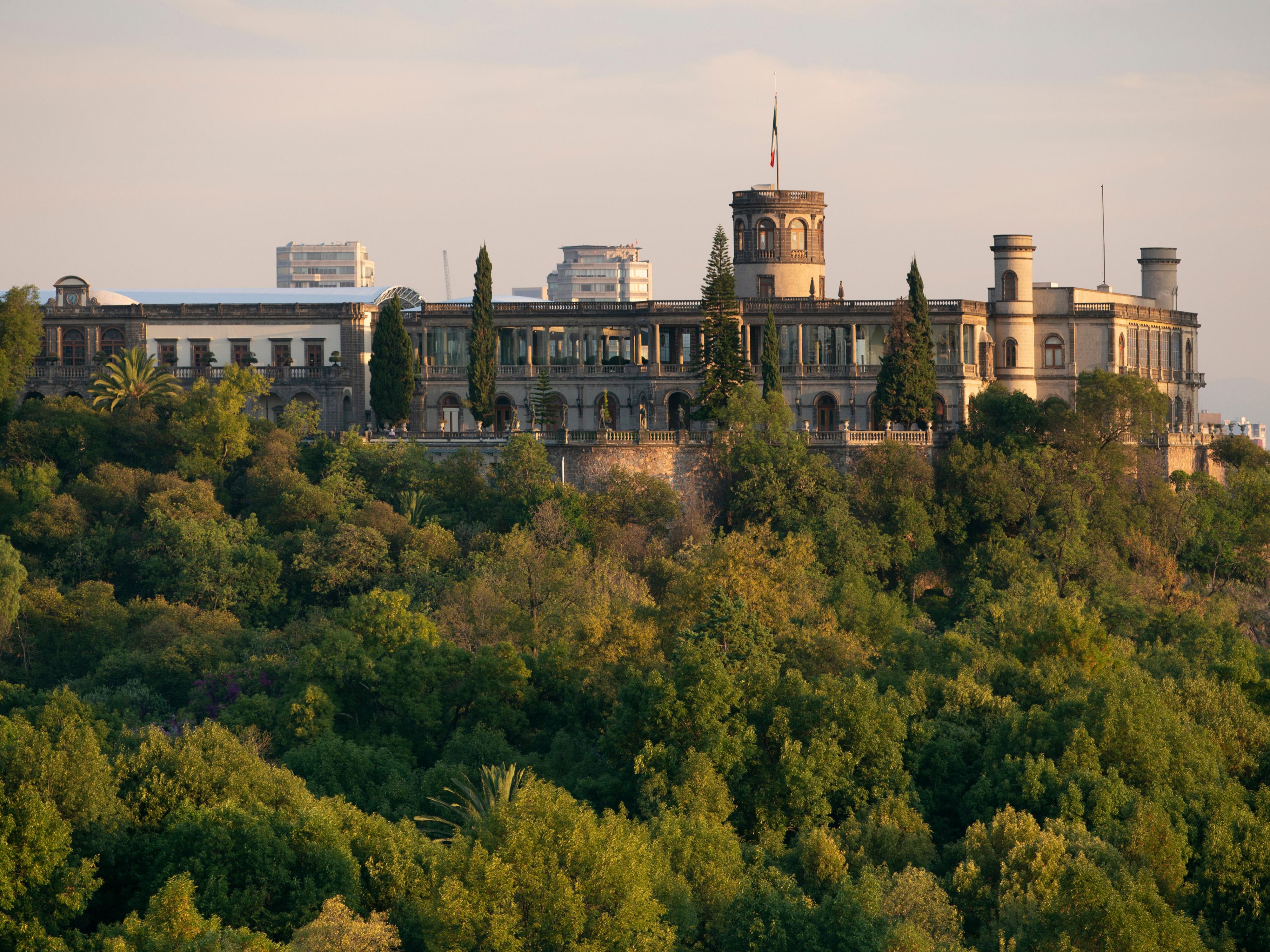 Visit Chapultepec Castle and stay in a Hotel near Reforma.