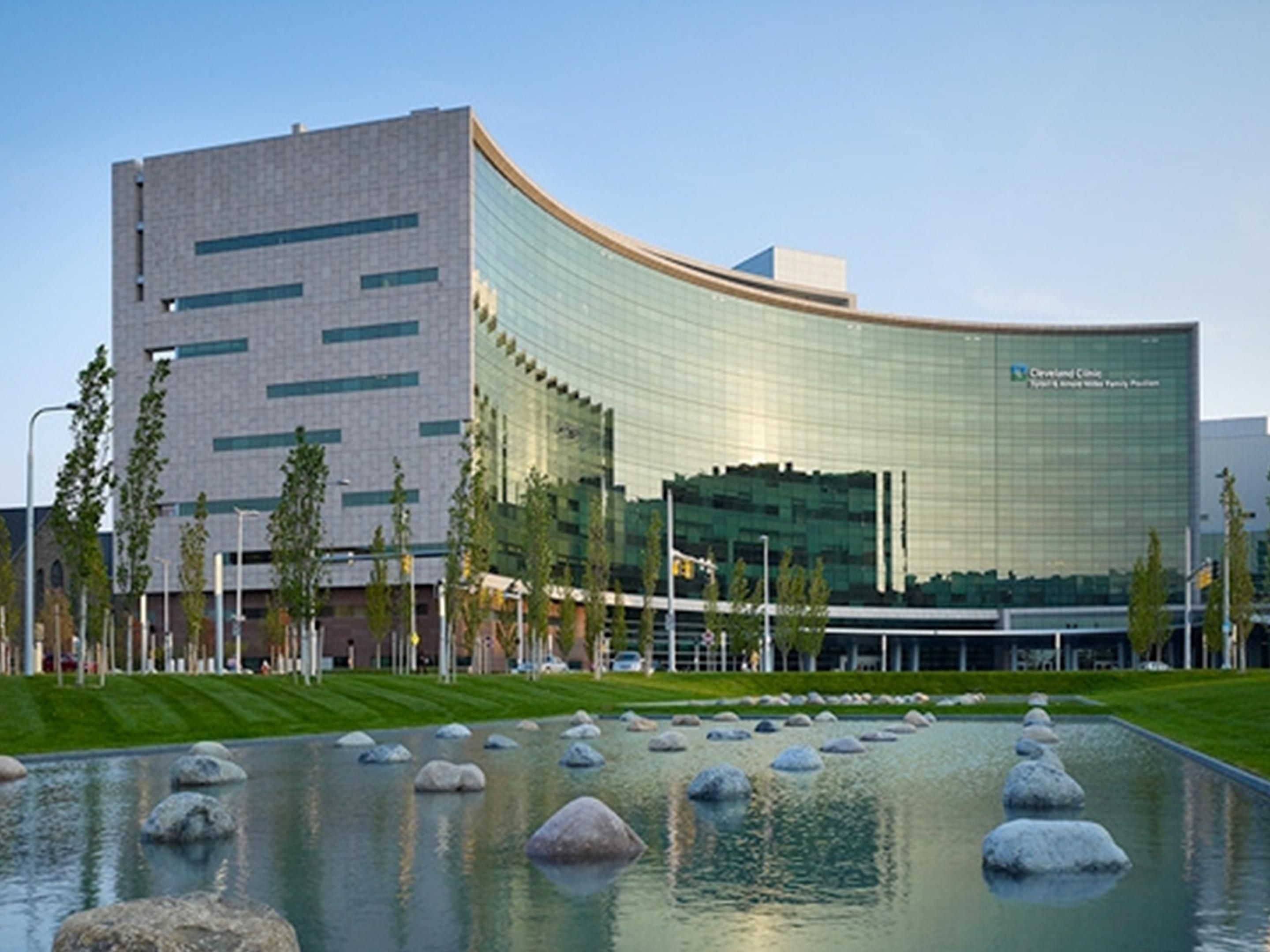 Contemporary Hotel Near Cleveland Clinic Campus