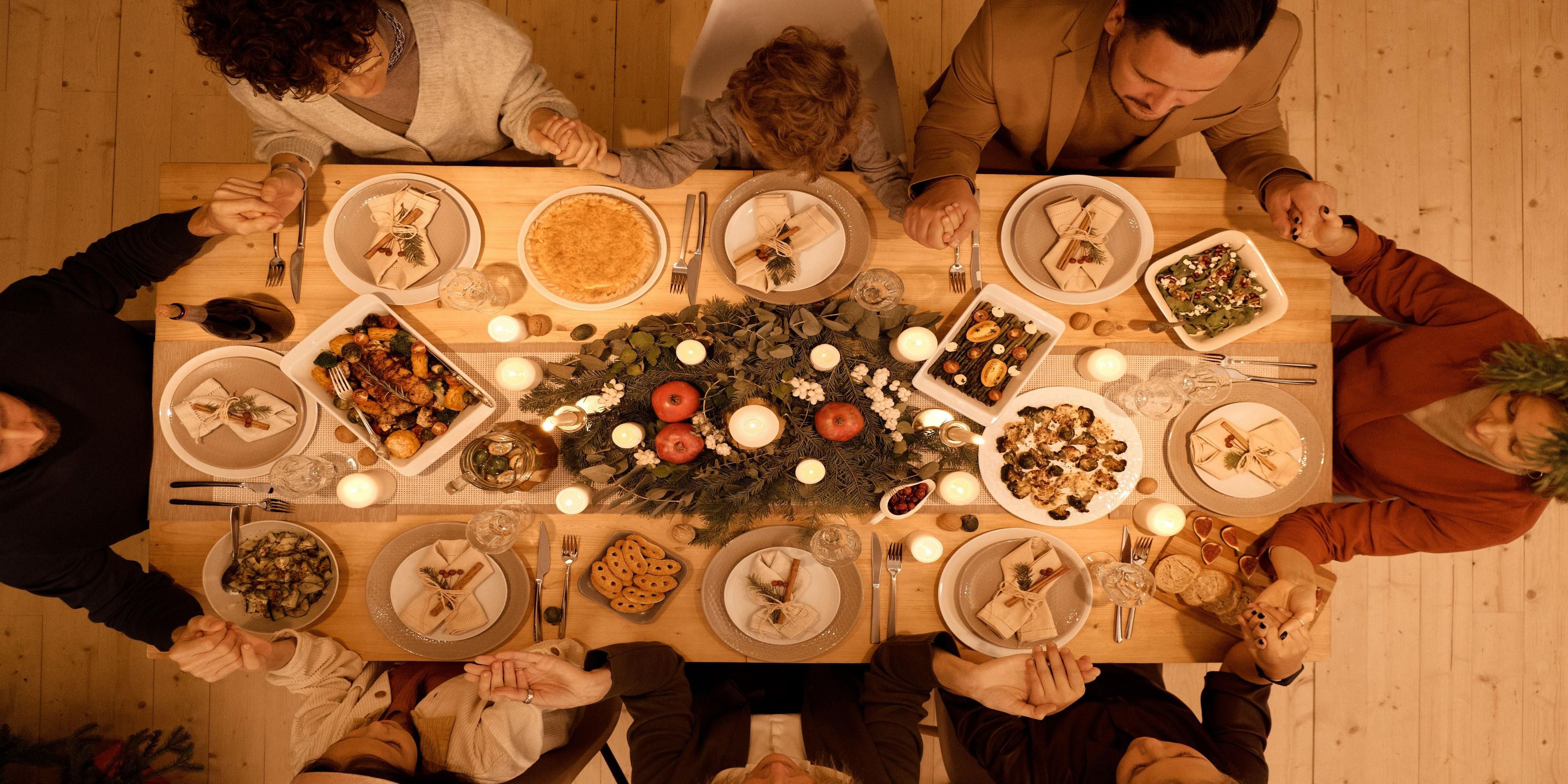 Enjoy our Thanksgiving brunch buffet or order your turkey day meal to-go from Table 45. To-go meal includes a brined roasted turkey dinner complete with sides and desserts. All to-go orders must be placed by Nov 17th.
For reservations or to-go orders, contact Redina Xhaja at 216-707-4160 or email redina.xhaja@ihg.com