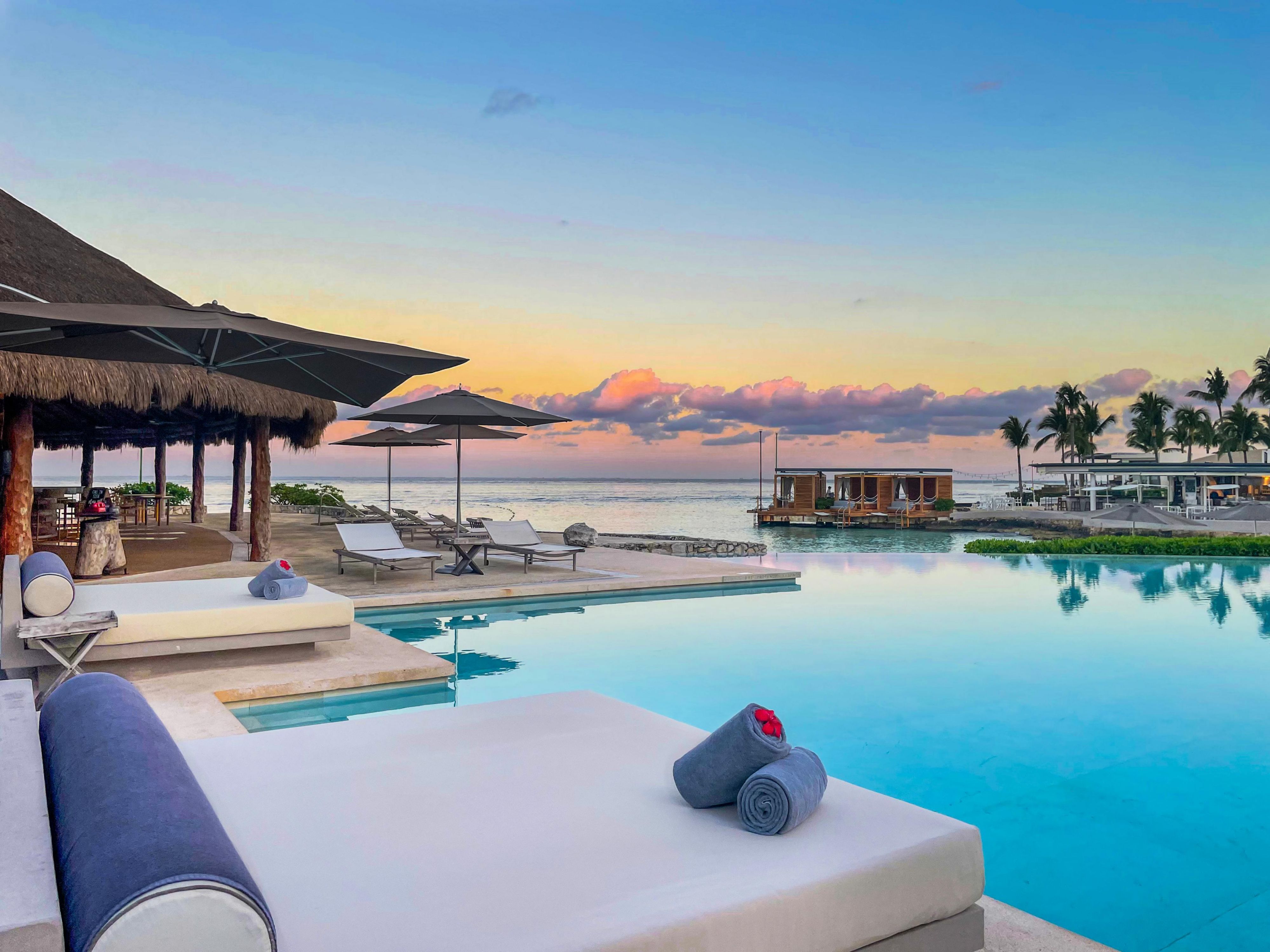 Oceanfront infinity pool at Presidente InterContinental Cozumel