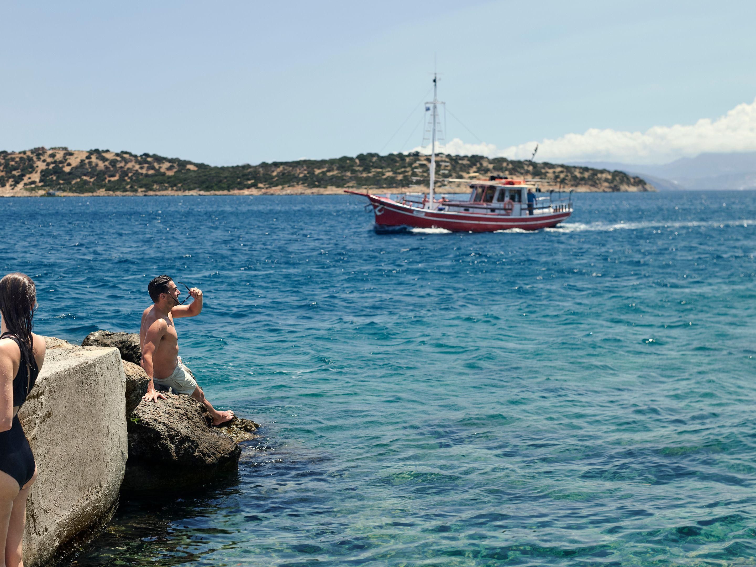 Discover Crete's coastline from a local perspective