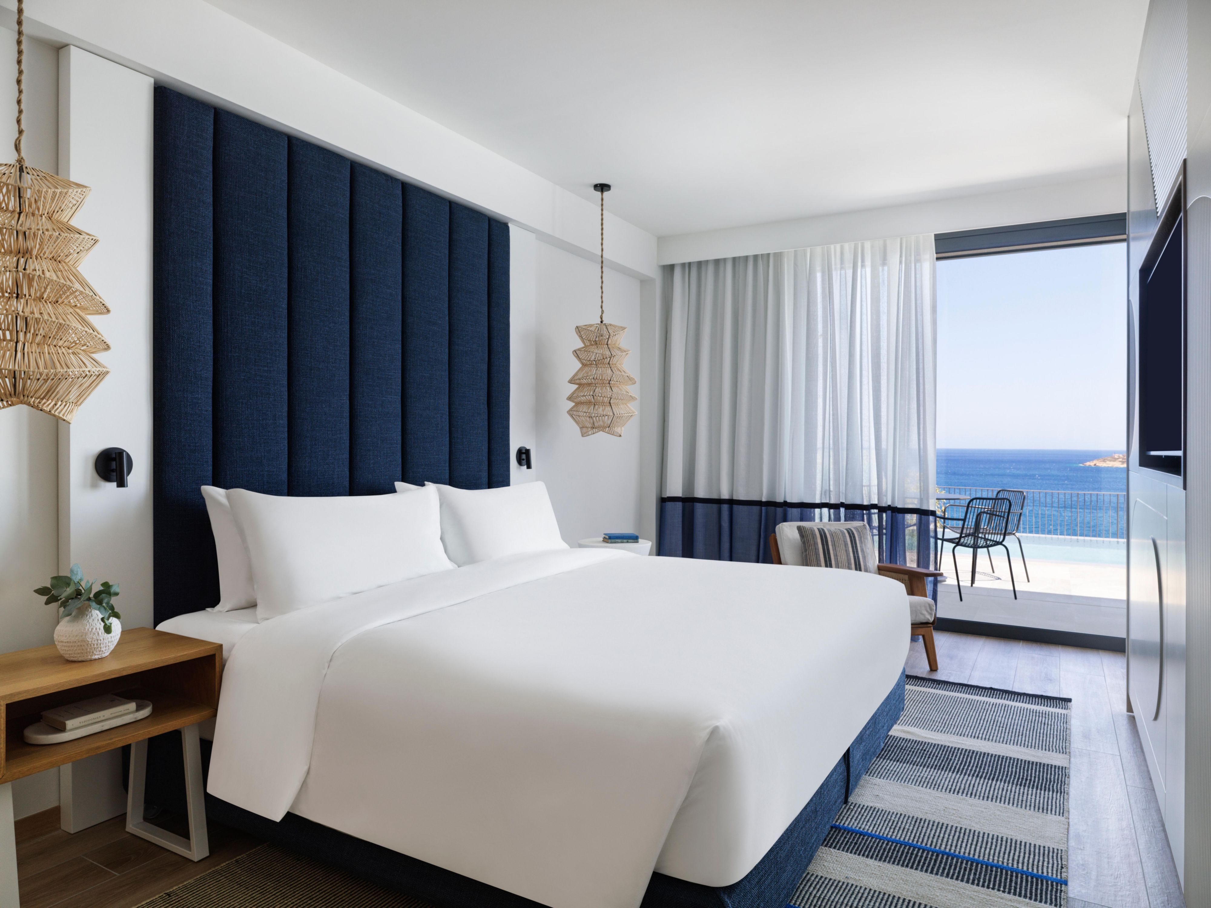 luxury king size bedroom with ocean views