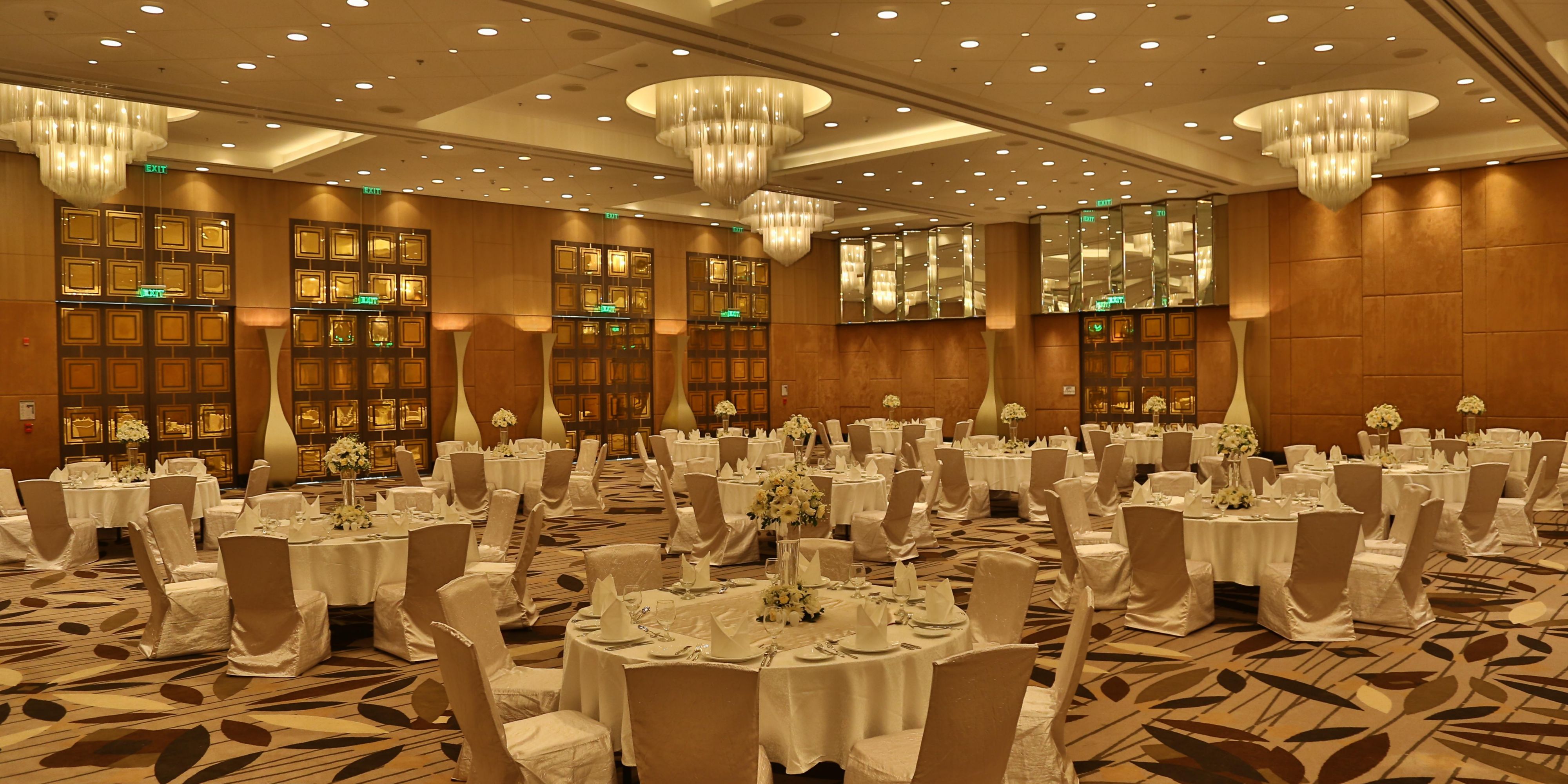 Ruposhi Bangla Grand Ballroom is furnished with a chic and luxurious design with the latest cutting-edge technology measuring 9245 square feet (858.88 sqm.). Our pillarless Grand Ballroom features high ceilings with designer chandeliers, a spacious pre-functioning area overlooking the beautiful garden, and flexible partitioning systems.