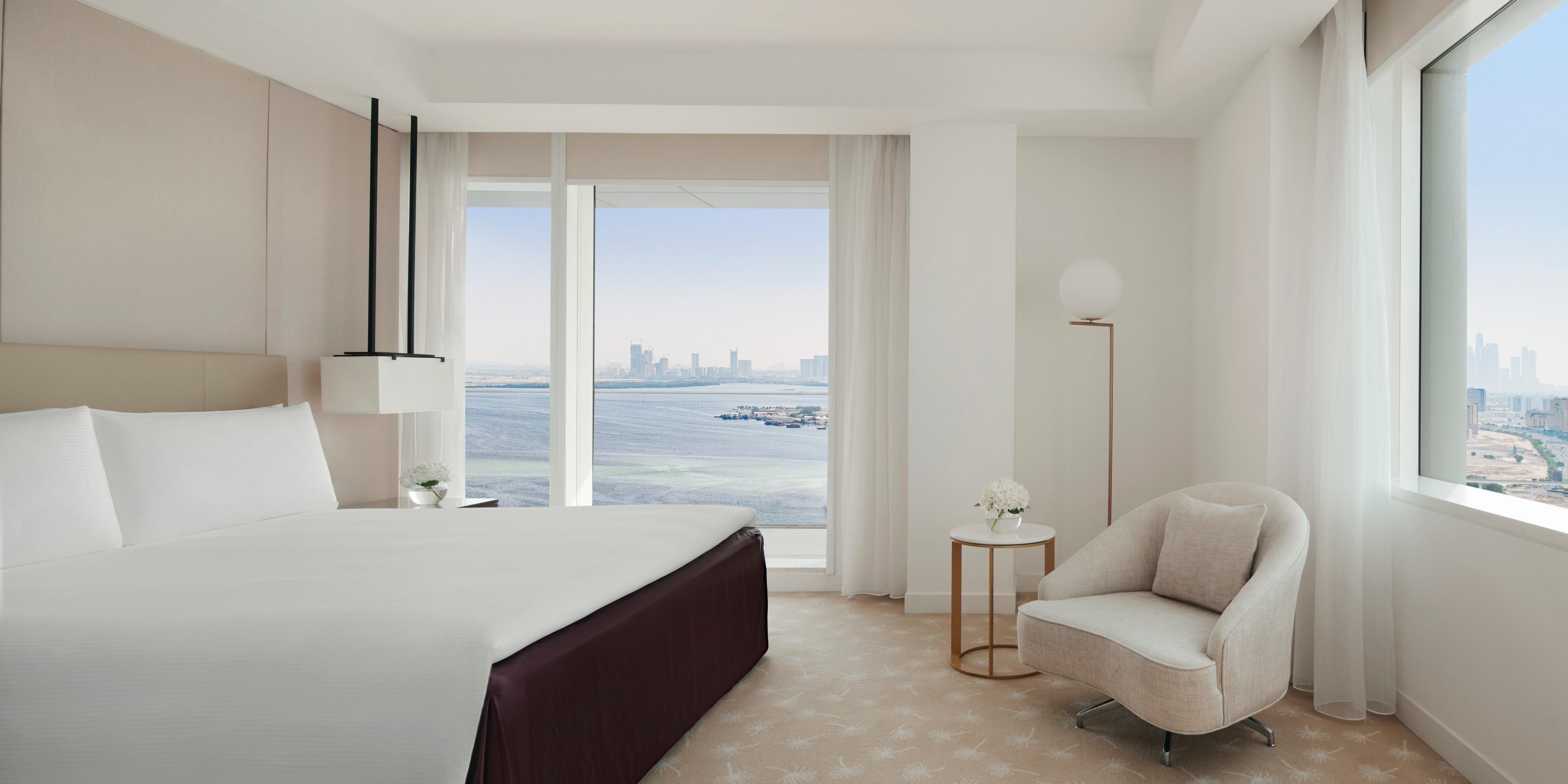 Spacious suite with breathtaking view of Dubai Skyline
