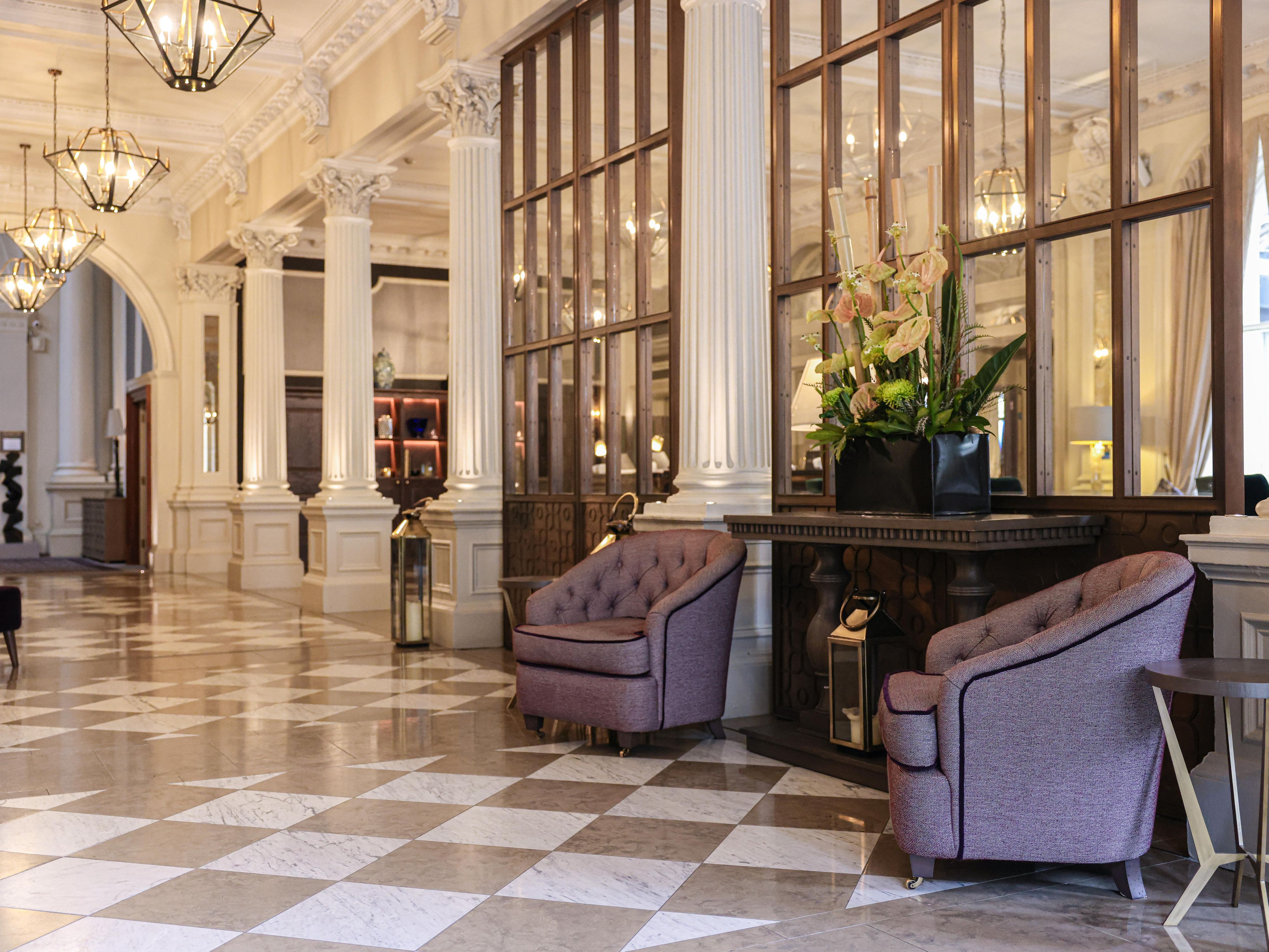 Hotel lobby walkthrough