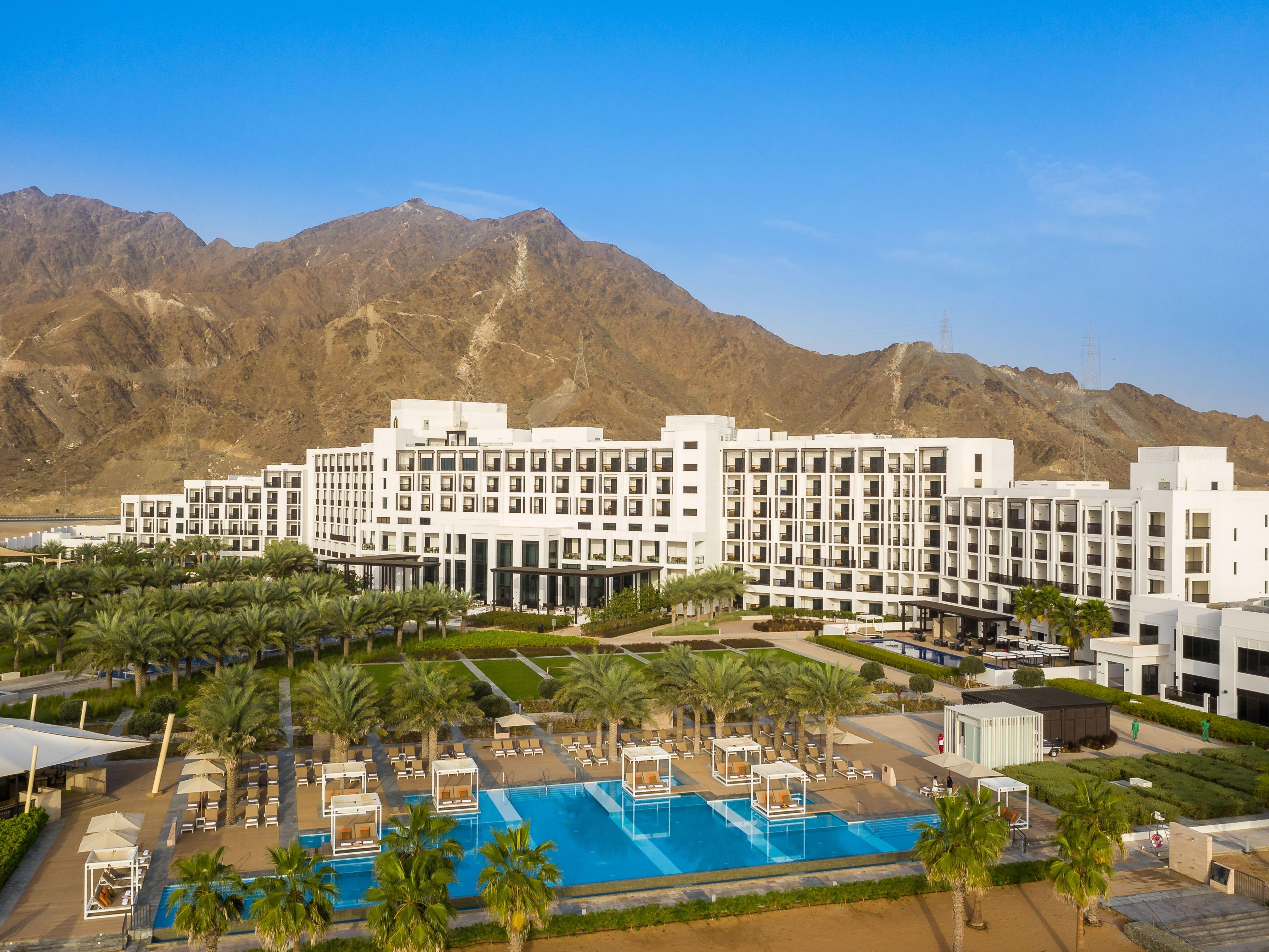 Отель INTERCONTINENTAL Fujairah Resort 5* фото