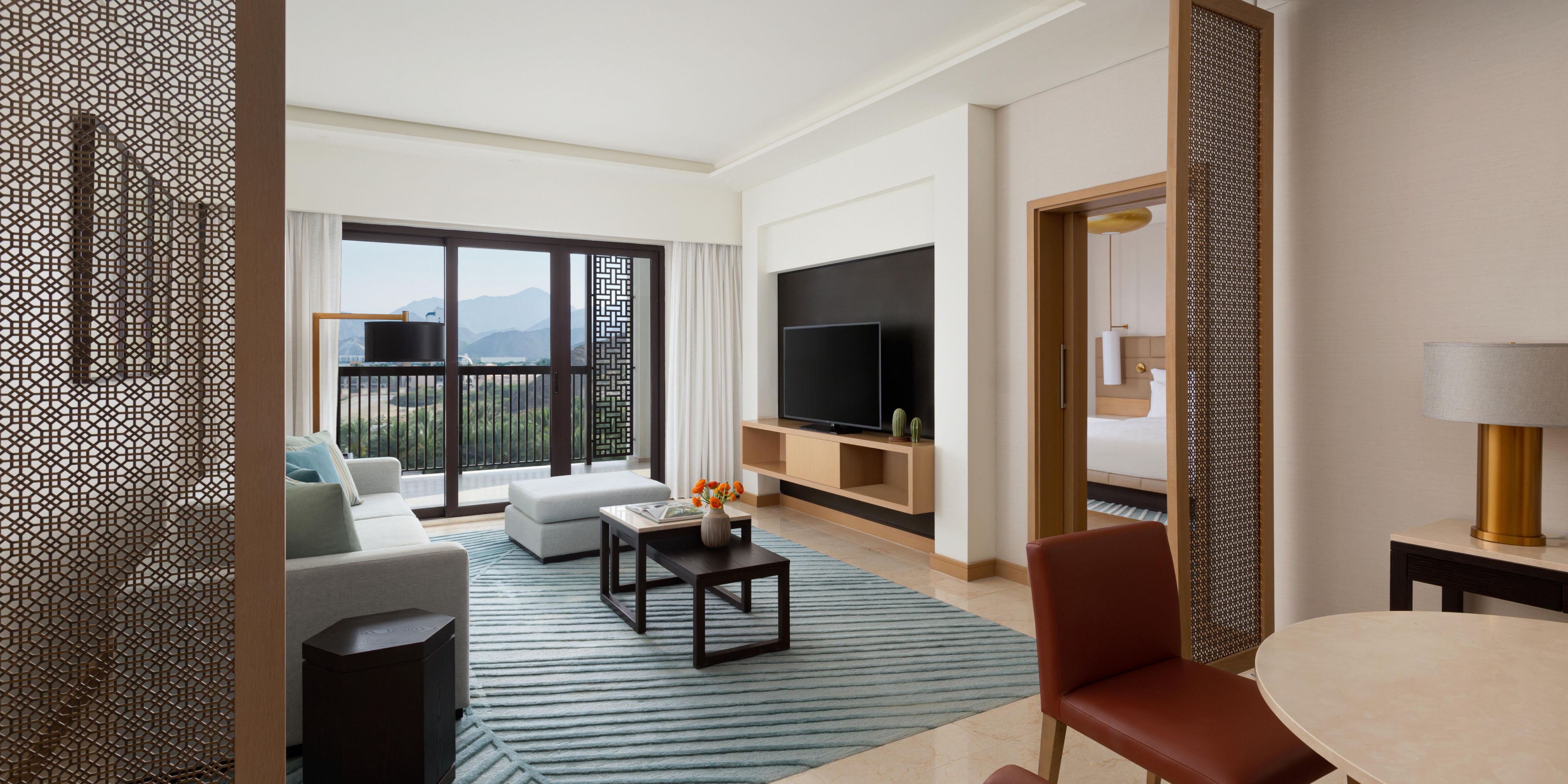 Deluxe Ocean View Suite