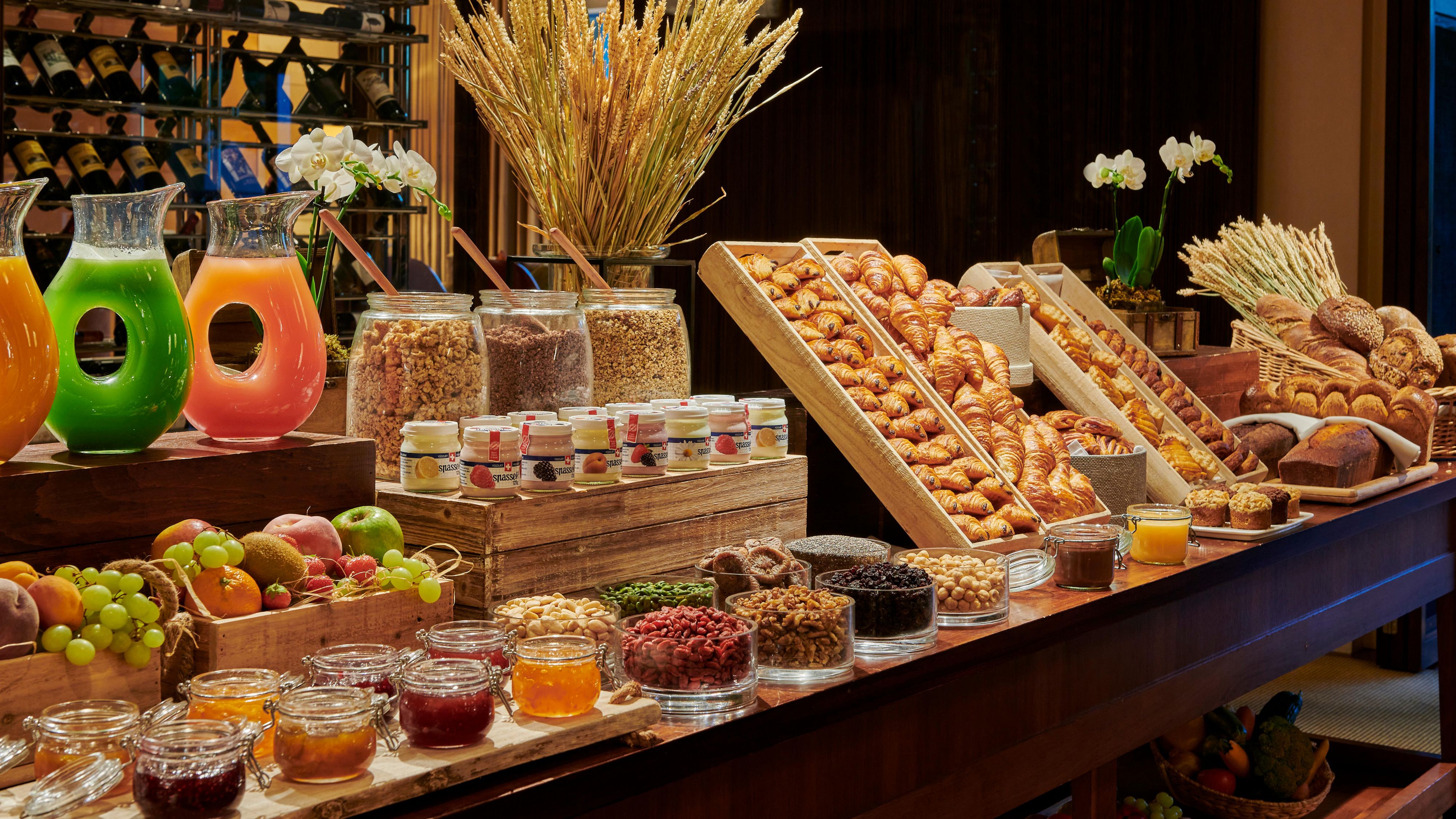 Dining Options in Geneva InterContinental Geneve