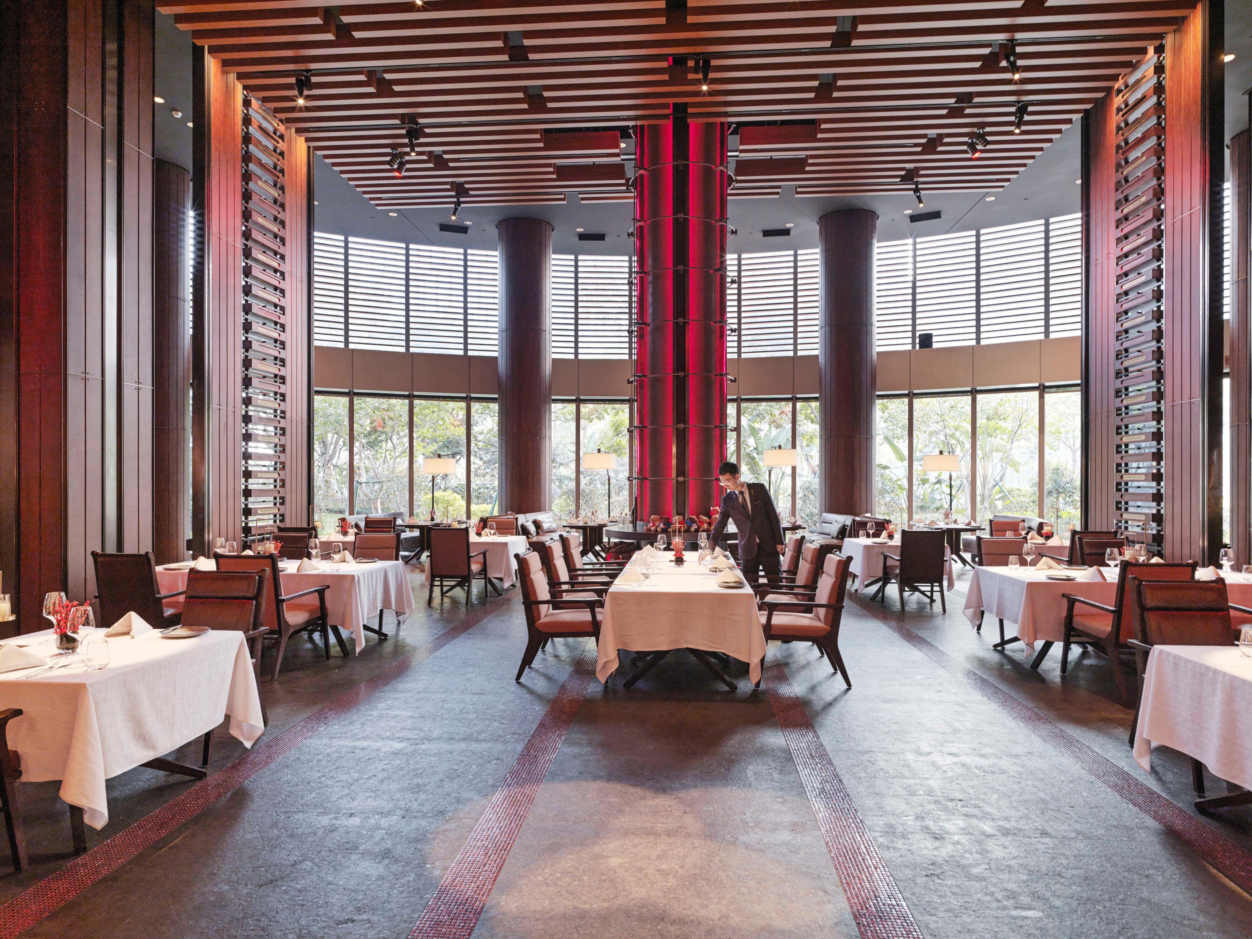 CHAR bar & grill main dining hall 
