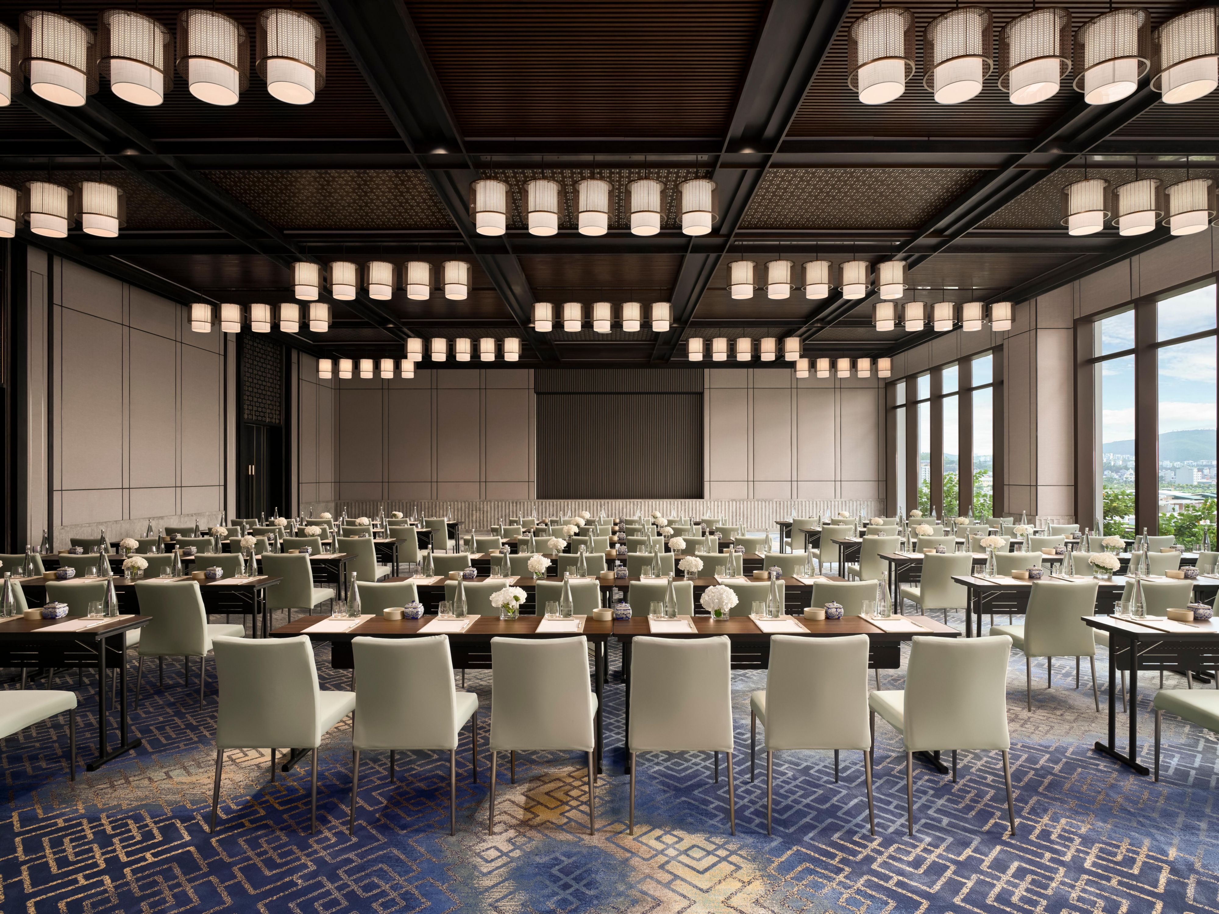 Cat Ba Ballroom – Classroom Setup