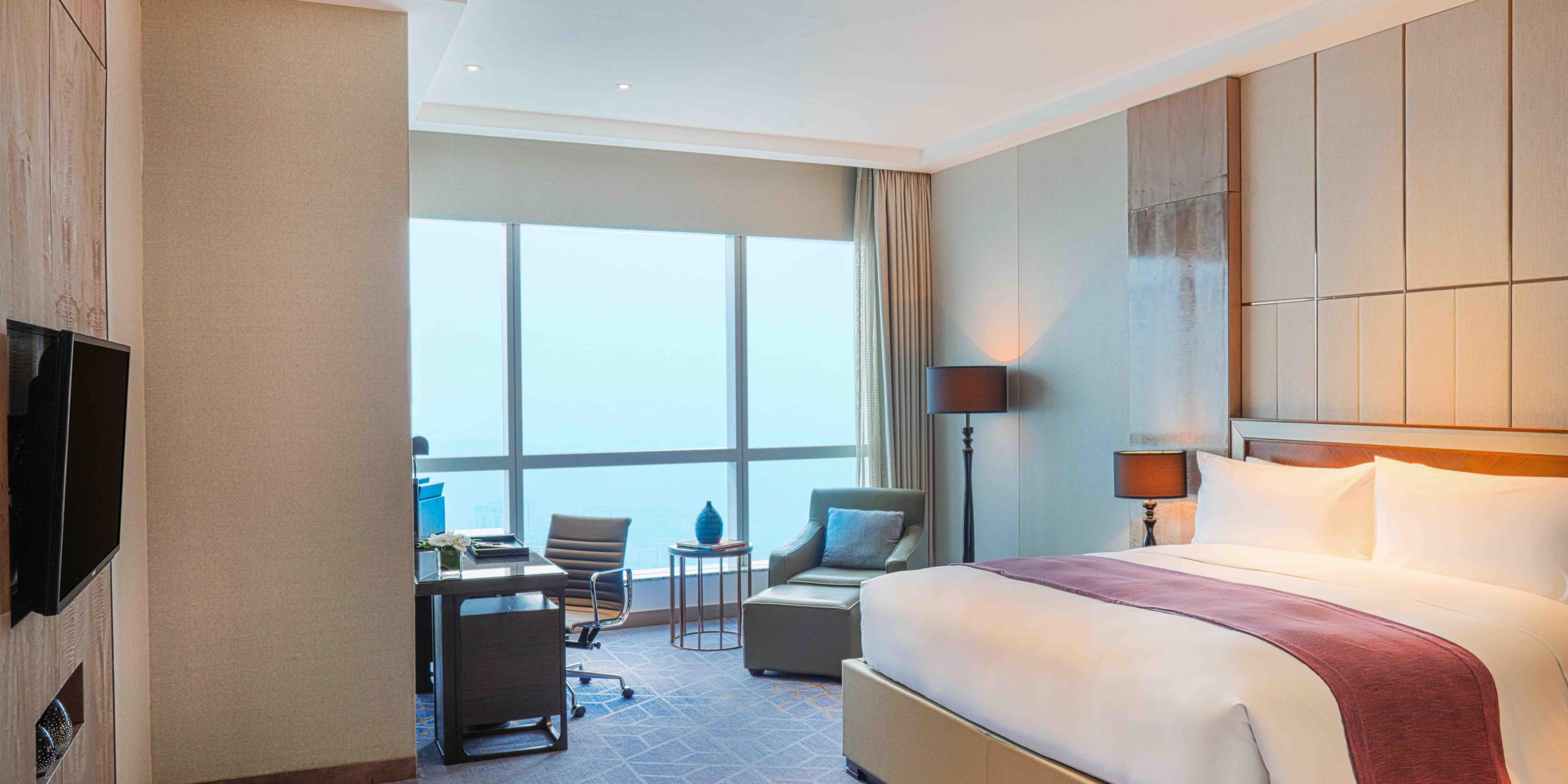 Suite's master bedroom