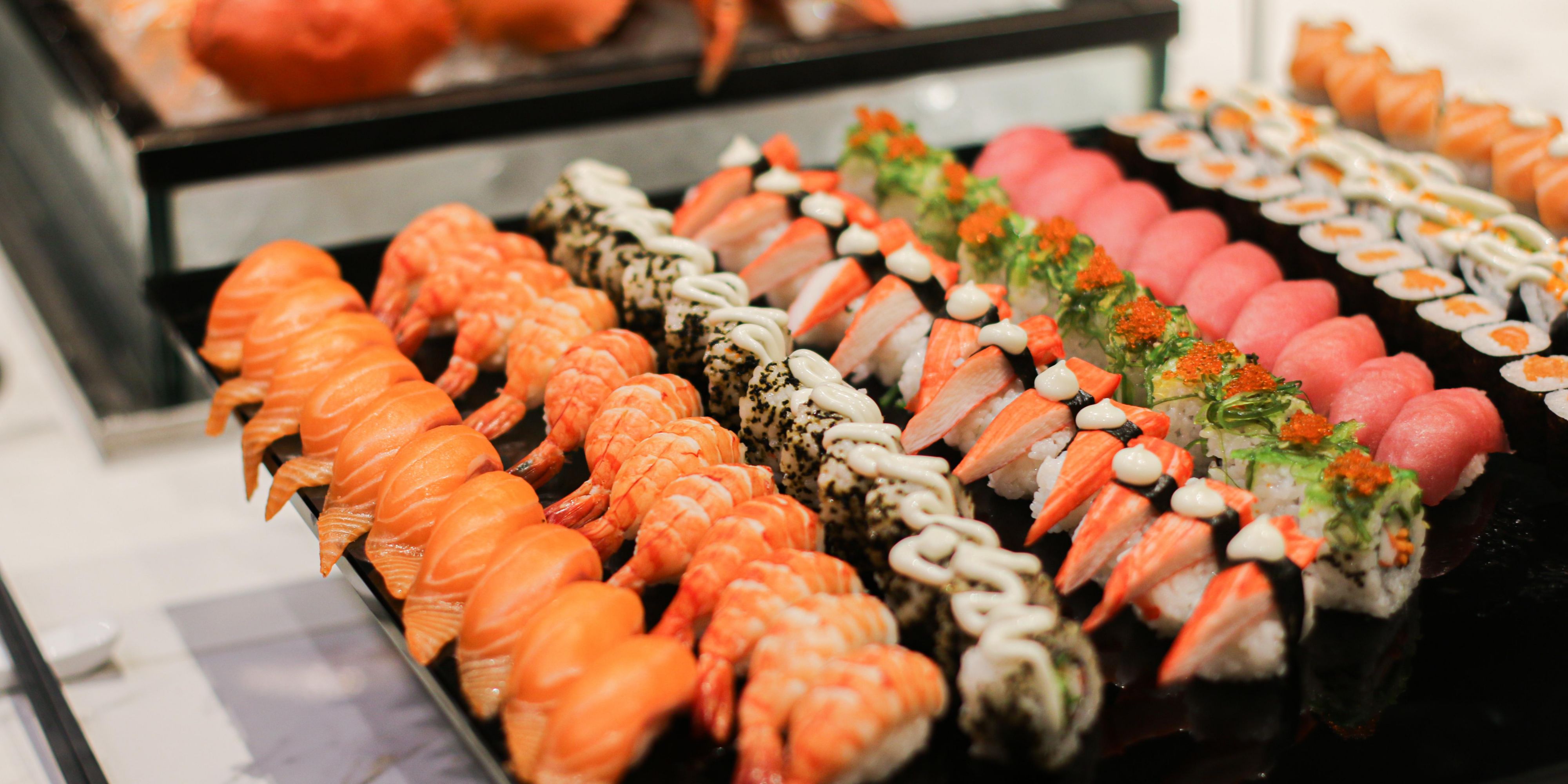 Indulge in a culinary journey with our unique lunch buffet that brings an array of flavors to your plate every day of the week! Starting the week with the rich and diverse offerings of Thai cuisine, savor the bold and savory delights of Korean cuisine on midweek & embark on a flavorful adventure with our Mexican & American on weekend.