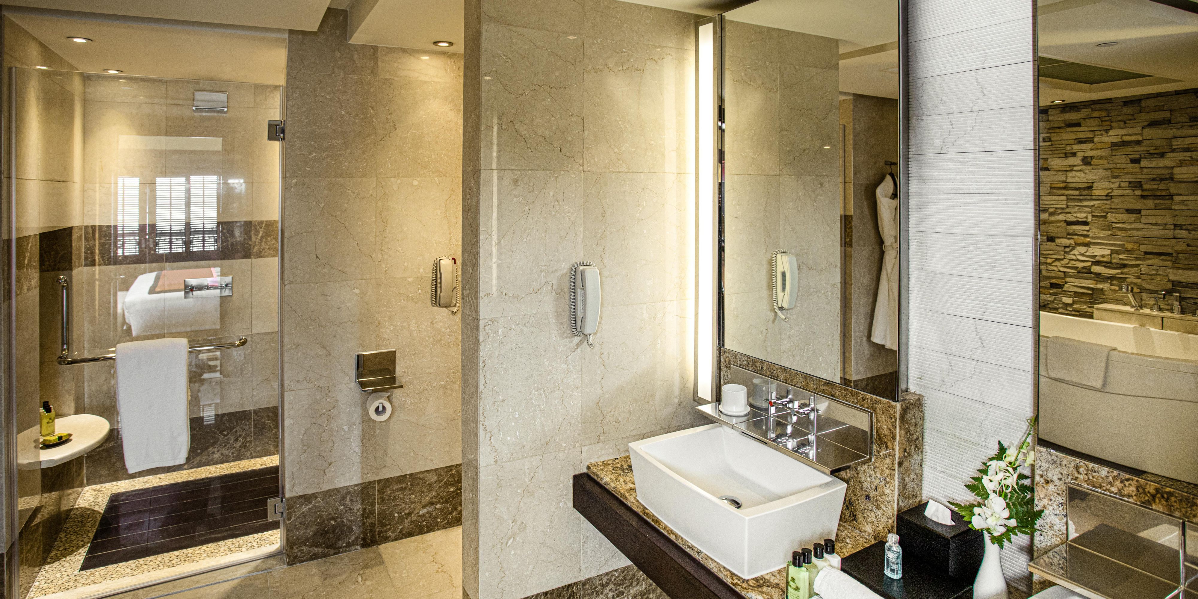 2 King 2 Bedroom Presidential Suite - Bathroom 