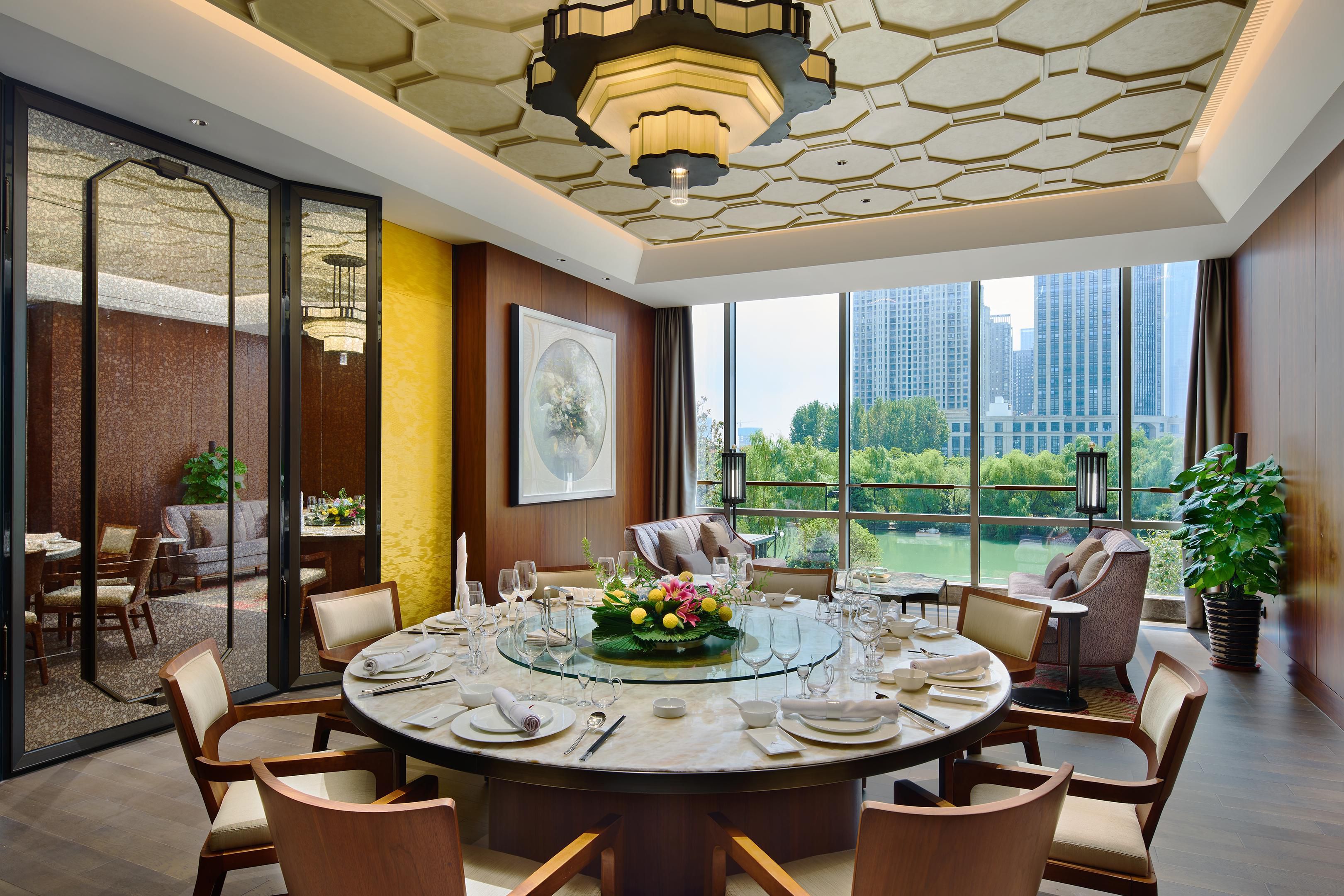 Dining in Hefei