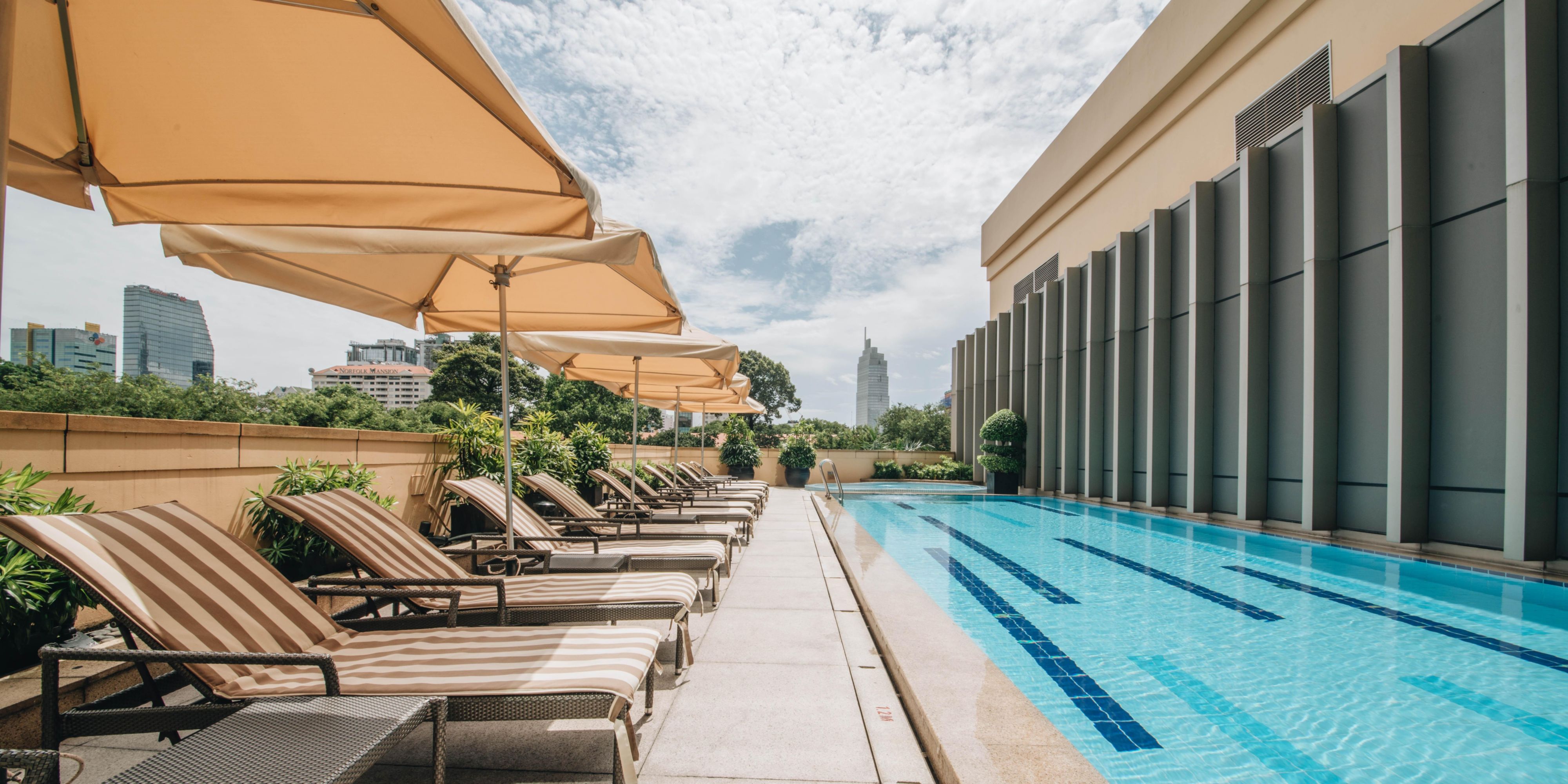 Take a dip in our expansive outdoor swimming pools, complete with deck chairs for lounging and an attendant on staff for drinks and small bites. Enjoy laps in the 15-metre long pool for adults or a smaller pool for children, complete with a view of the flanking high rises for a mix of privacy and excitement, right in the heart of the city.