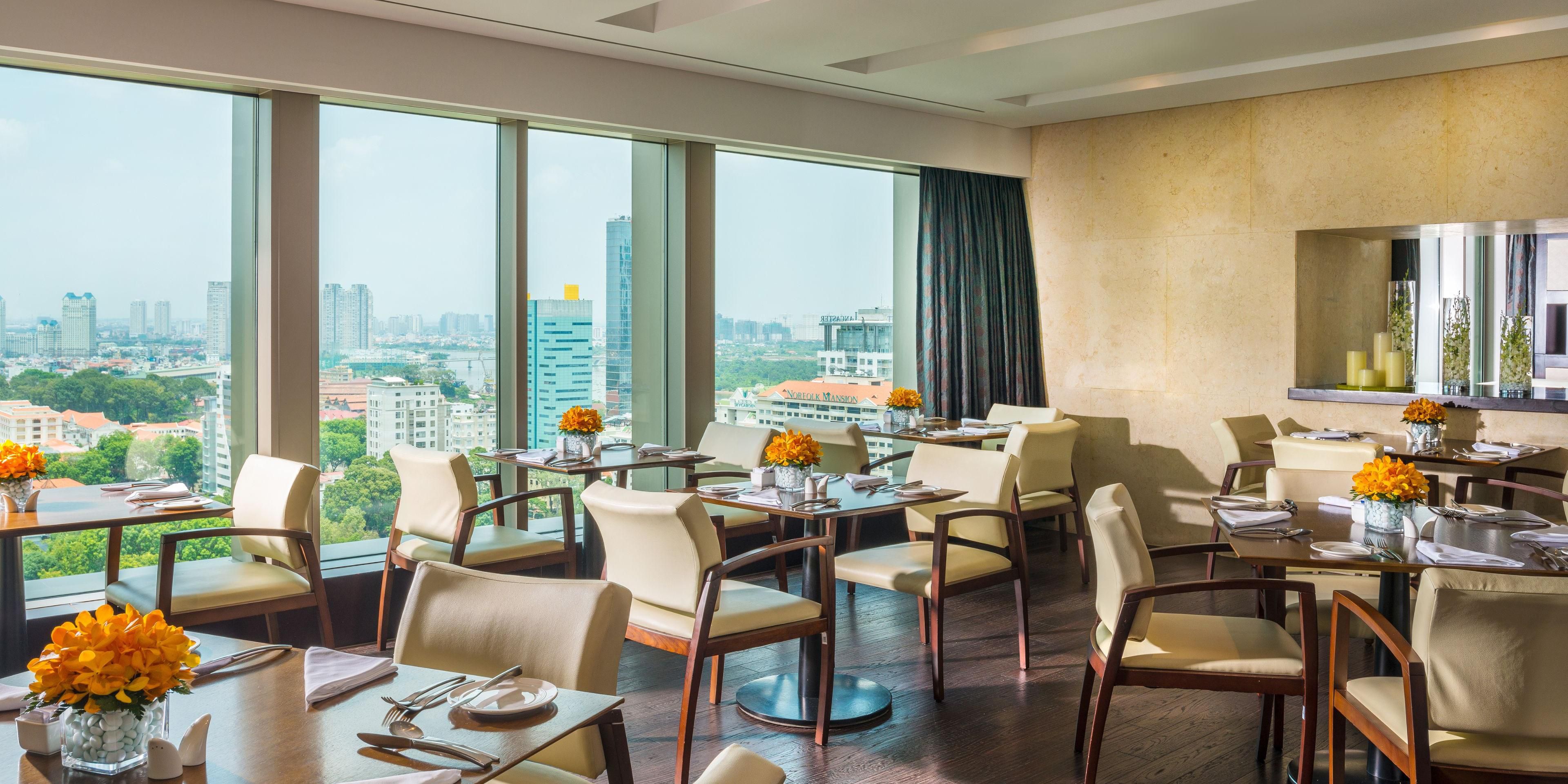Enjoy our Club InterContinental privileges including exclusive access to our Club Lounge on the 19th floor with magnificent views over the city. Take advantage of our Club benefits and indulge yourself with breakfast, afternoon tea and a comprehensive selection of evening canapés and cocktails.