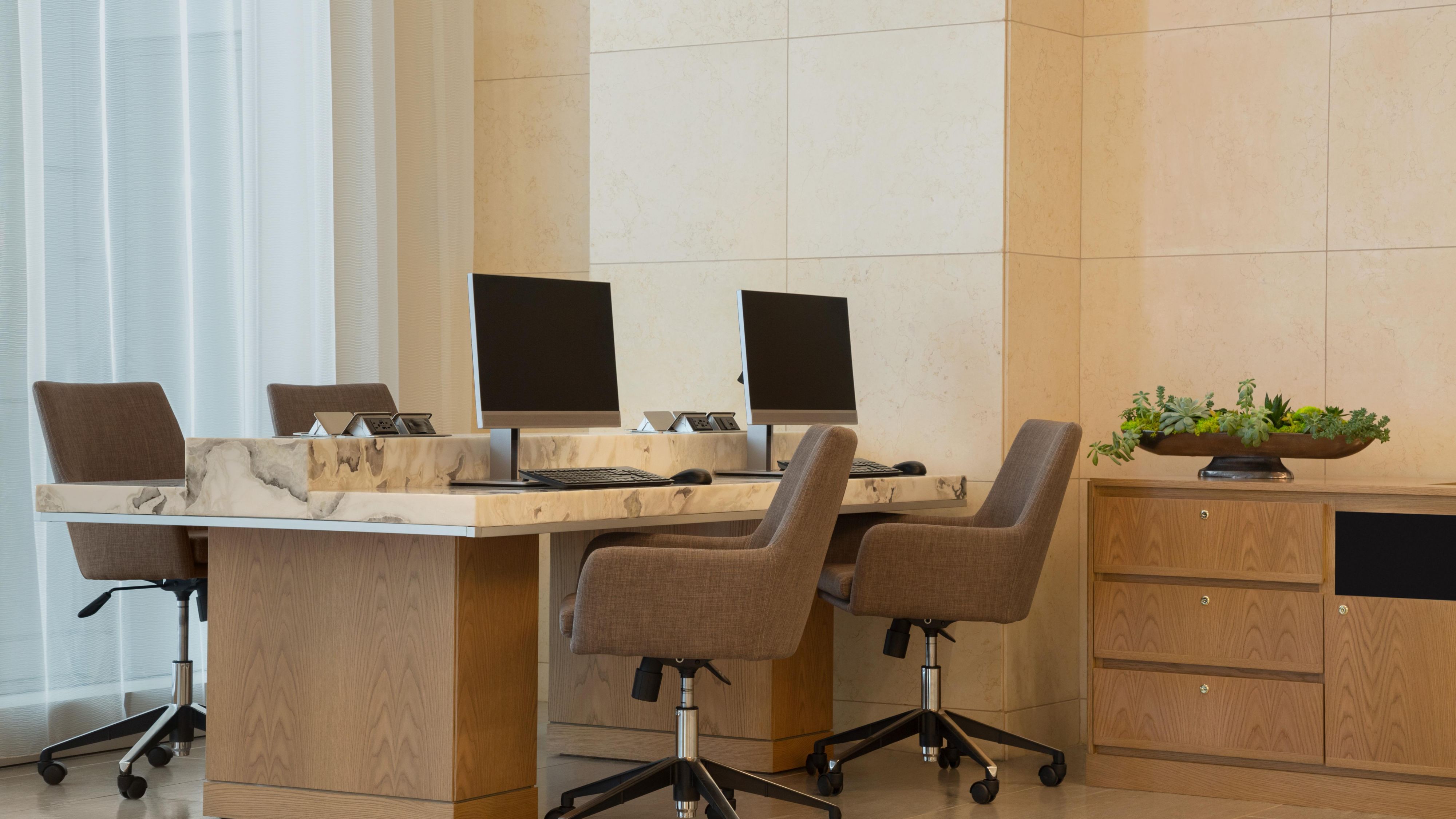 Business Center at InterContinental Houston