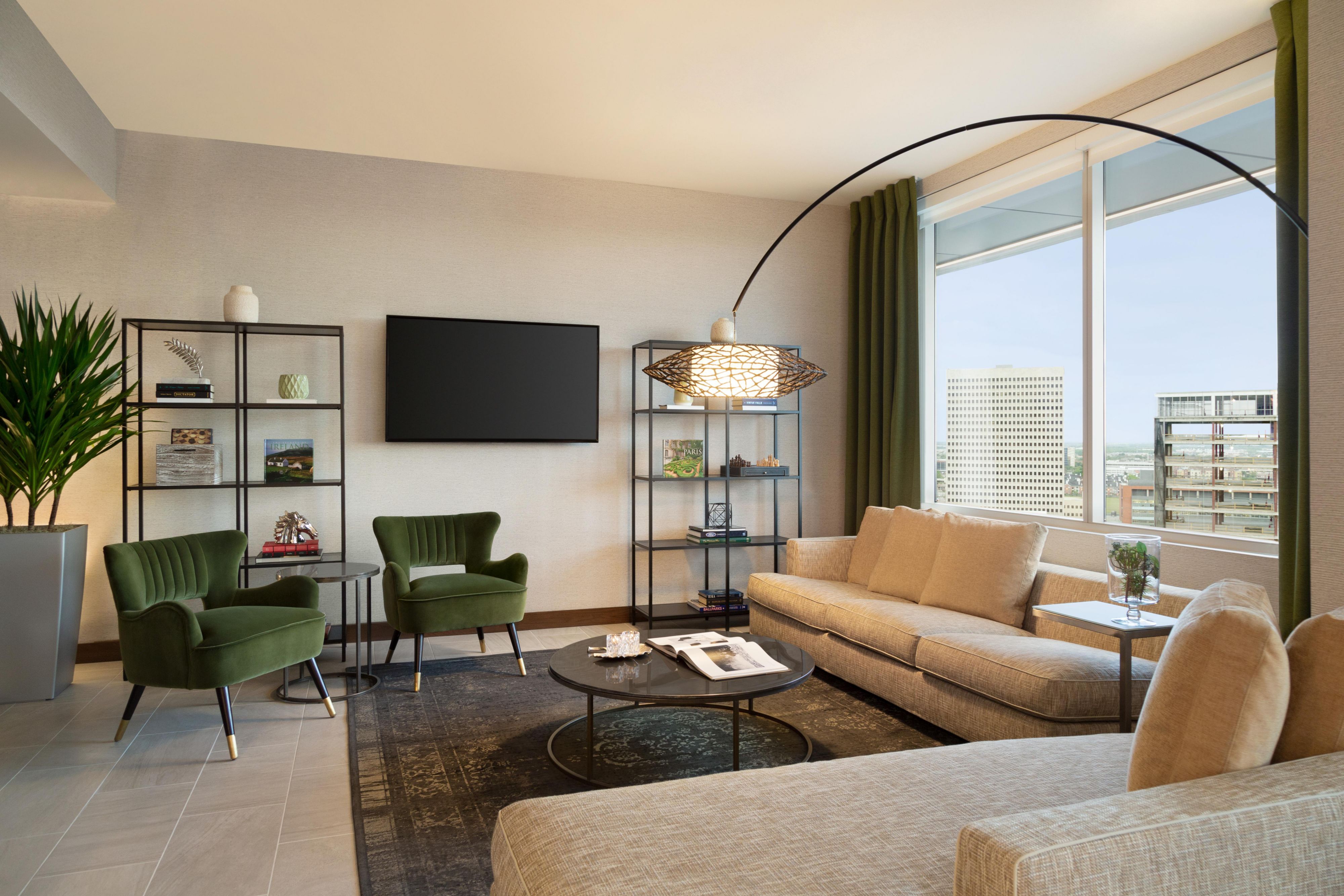 Club guest room at InterContinental Houston