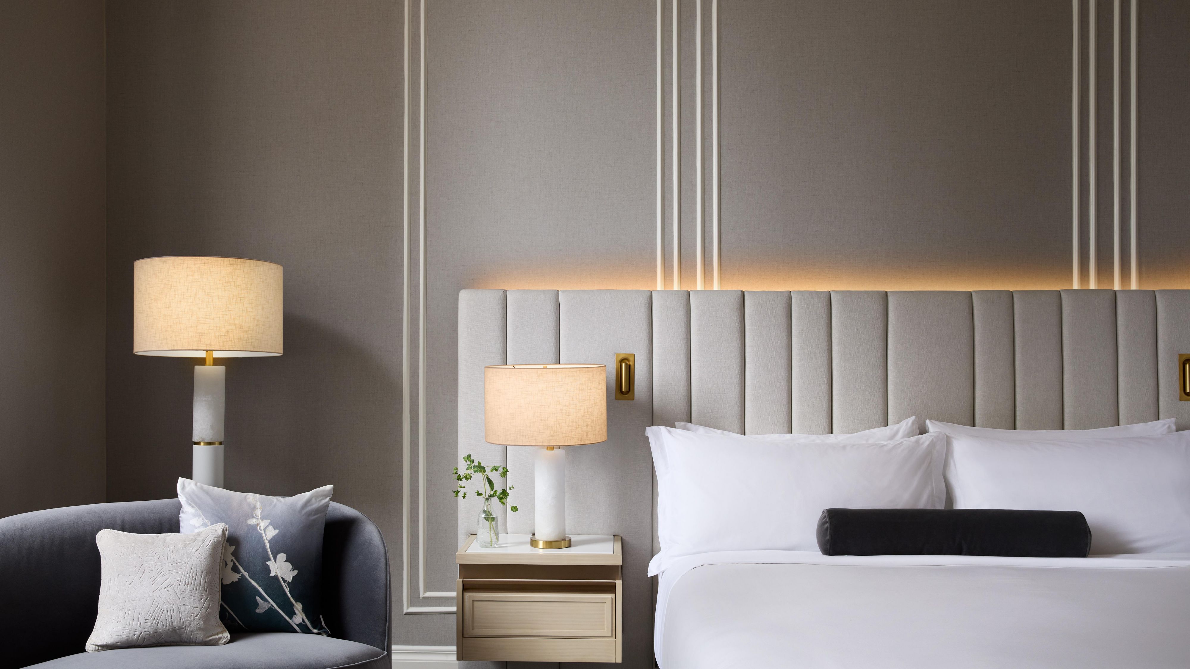 InterContinental Indianapolis guestroom