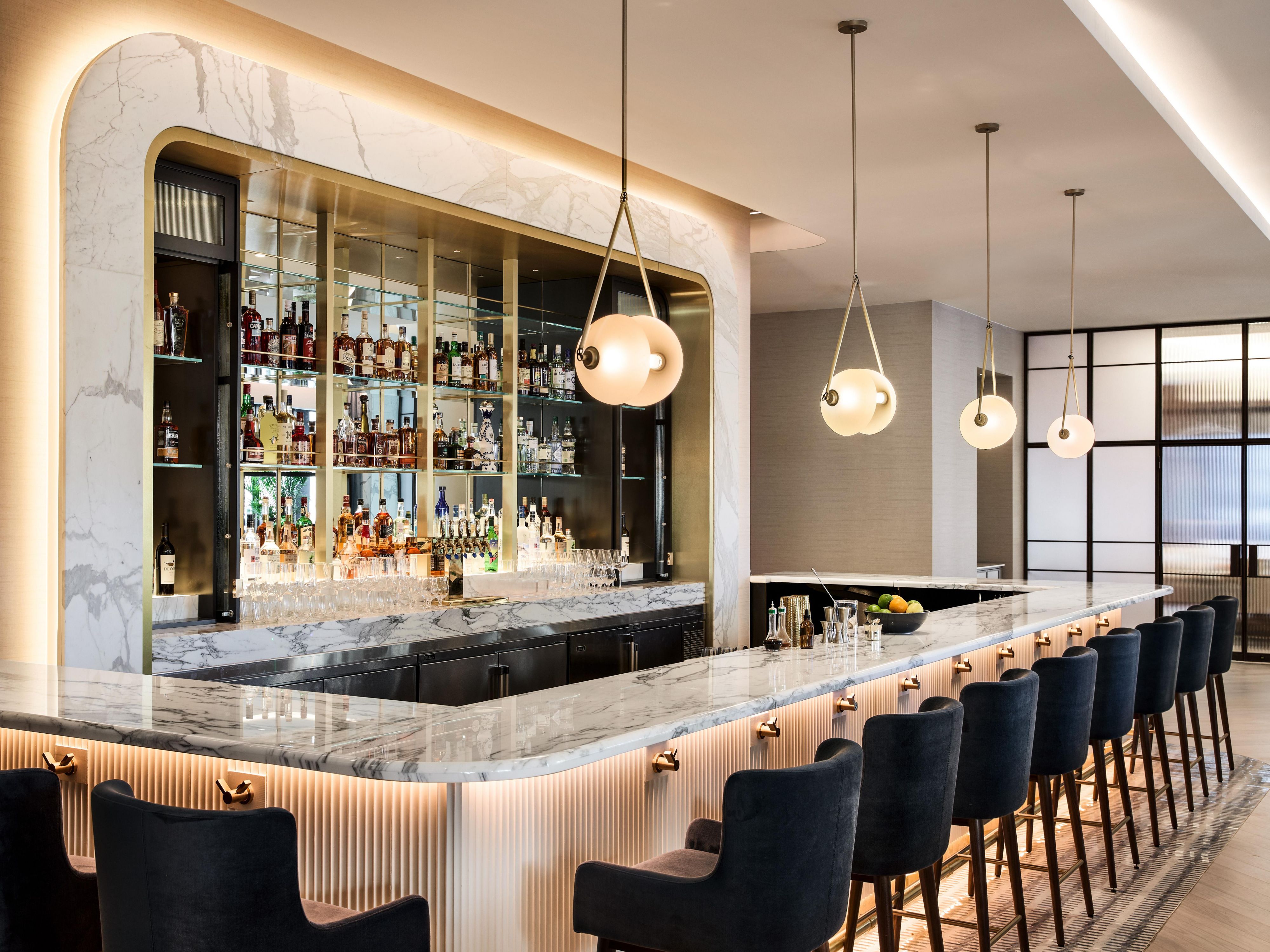 Serliana Bar