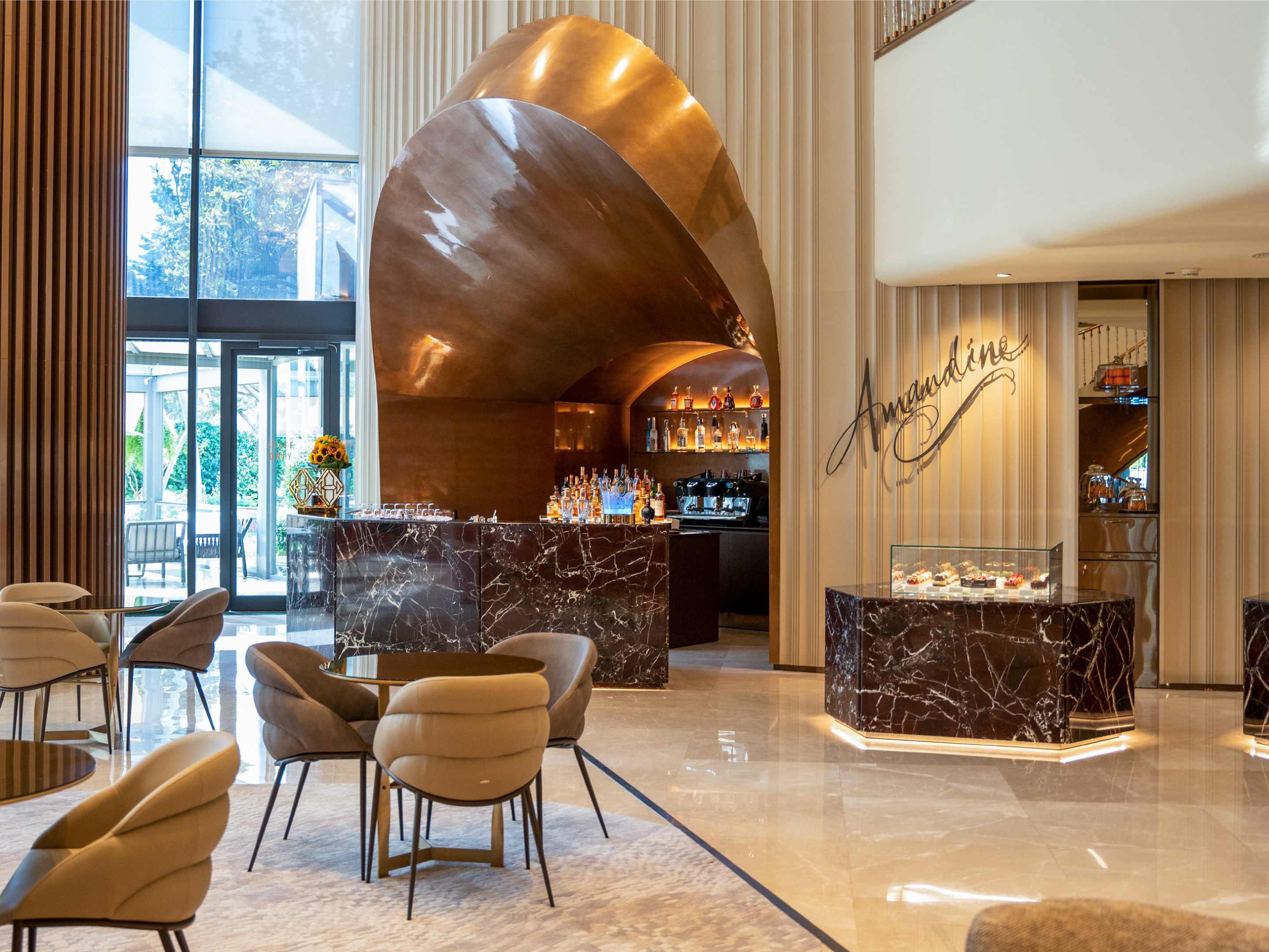 The Lobby Lounge, a stylish refuge of serenity and charm