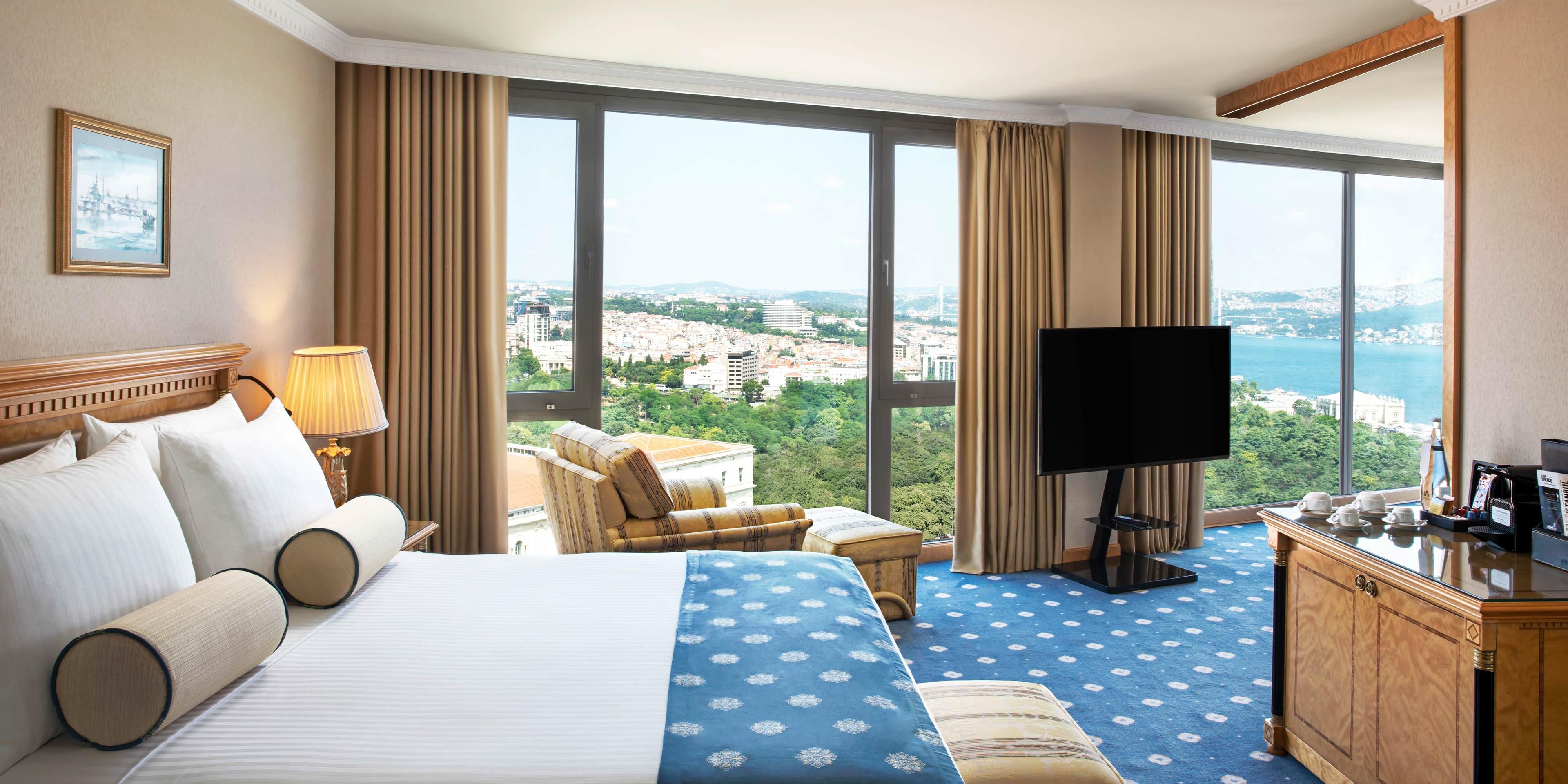 Discover comfort and productivity in our Sea View Business Suite