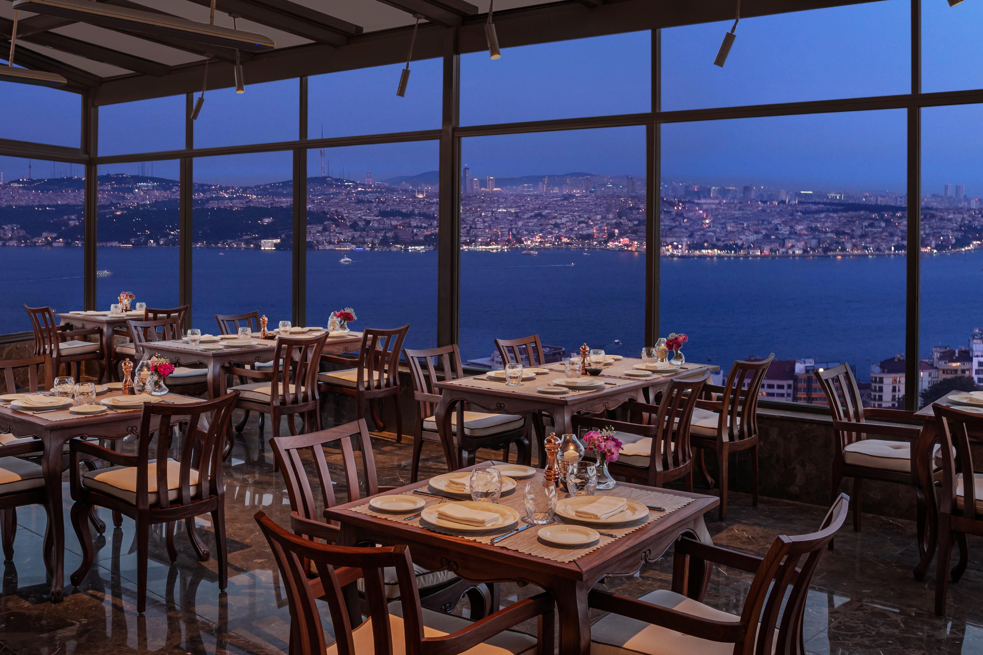 Safran Terrace Bosphorus night view