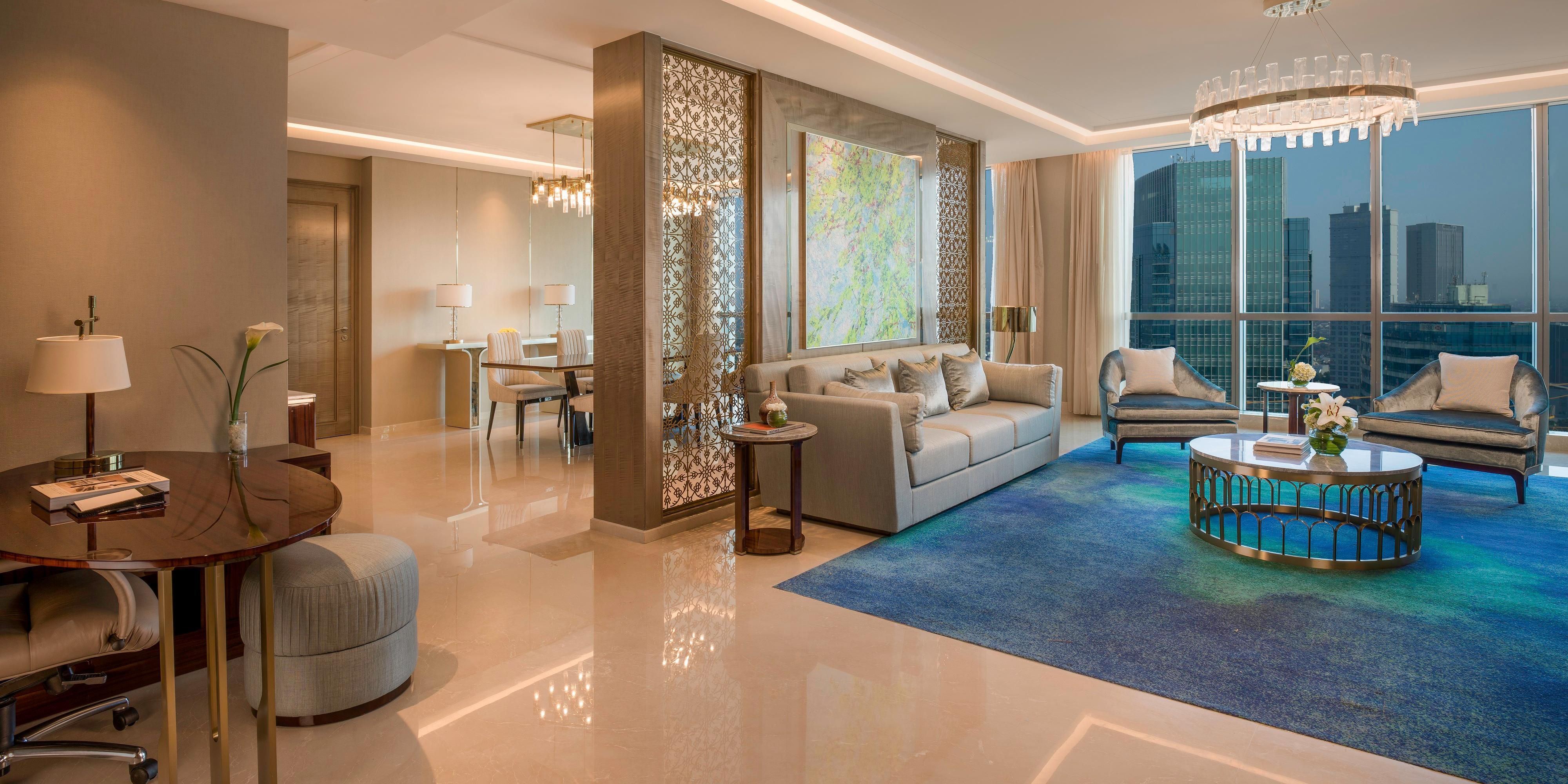 Ambassador Suite - Living Room
