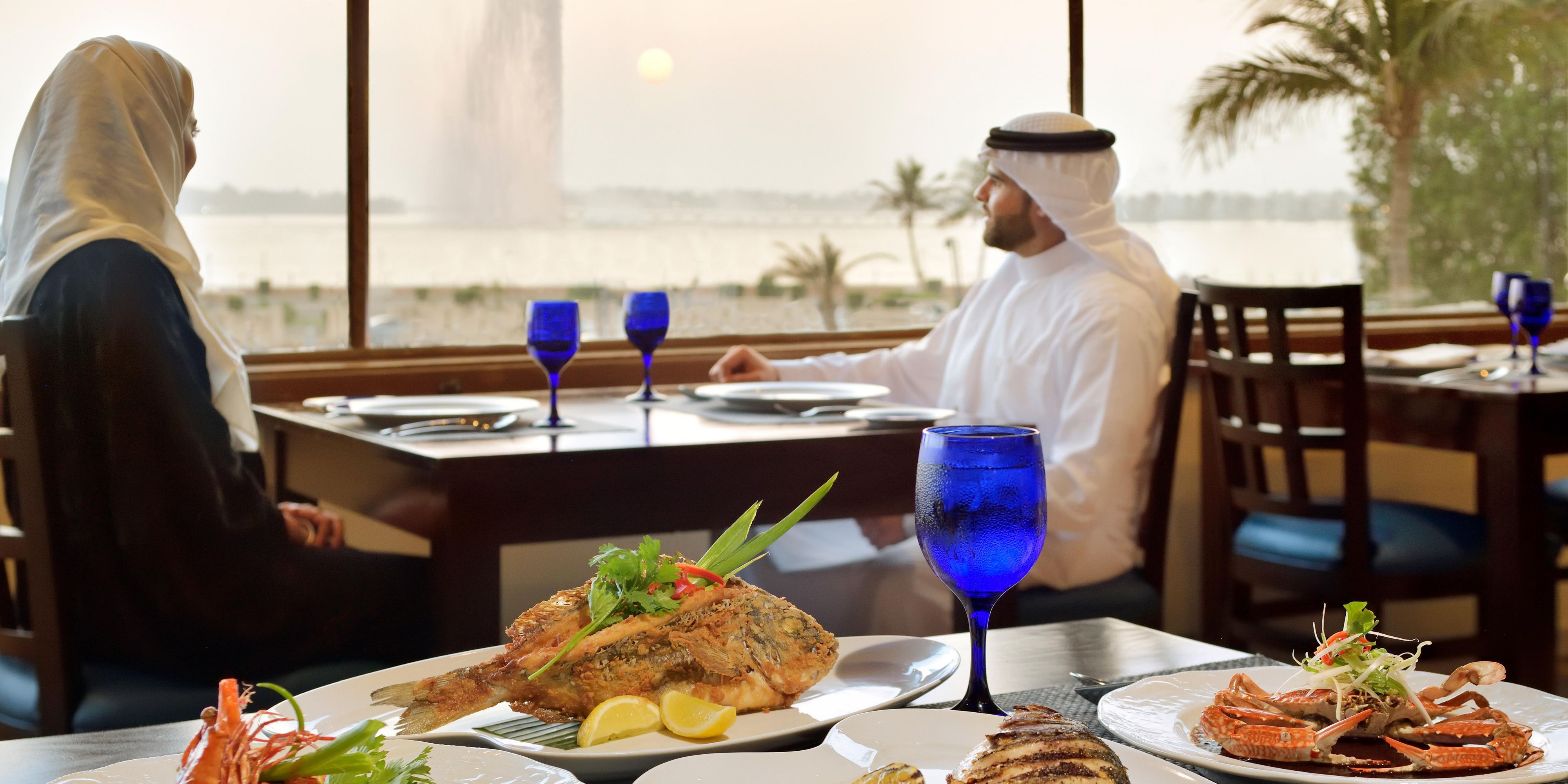 Enjoy a fine dining experience of local and Asian seafood cuisines and aroma of live cooking stations at Fish Market. This dining venue together with its incredible views has been specifically designed to create wonderful moments with your loved ones.