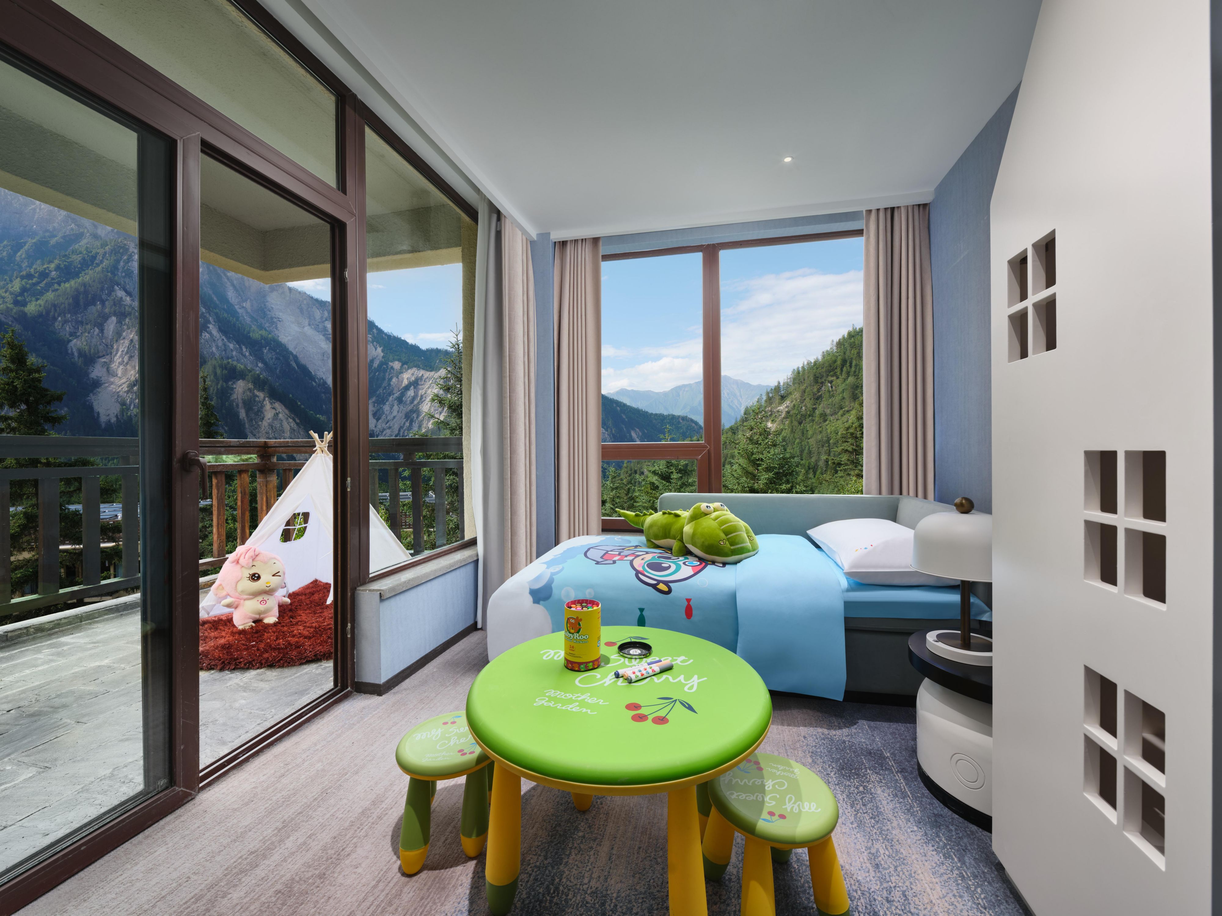 1 King Kids Room