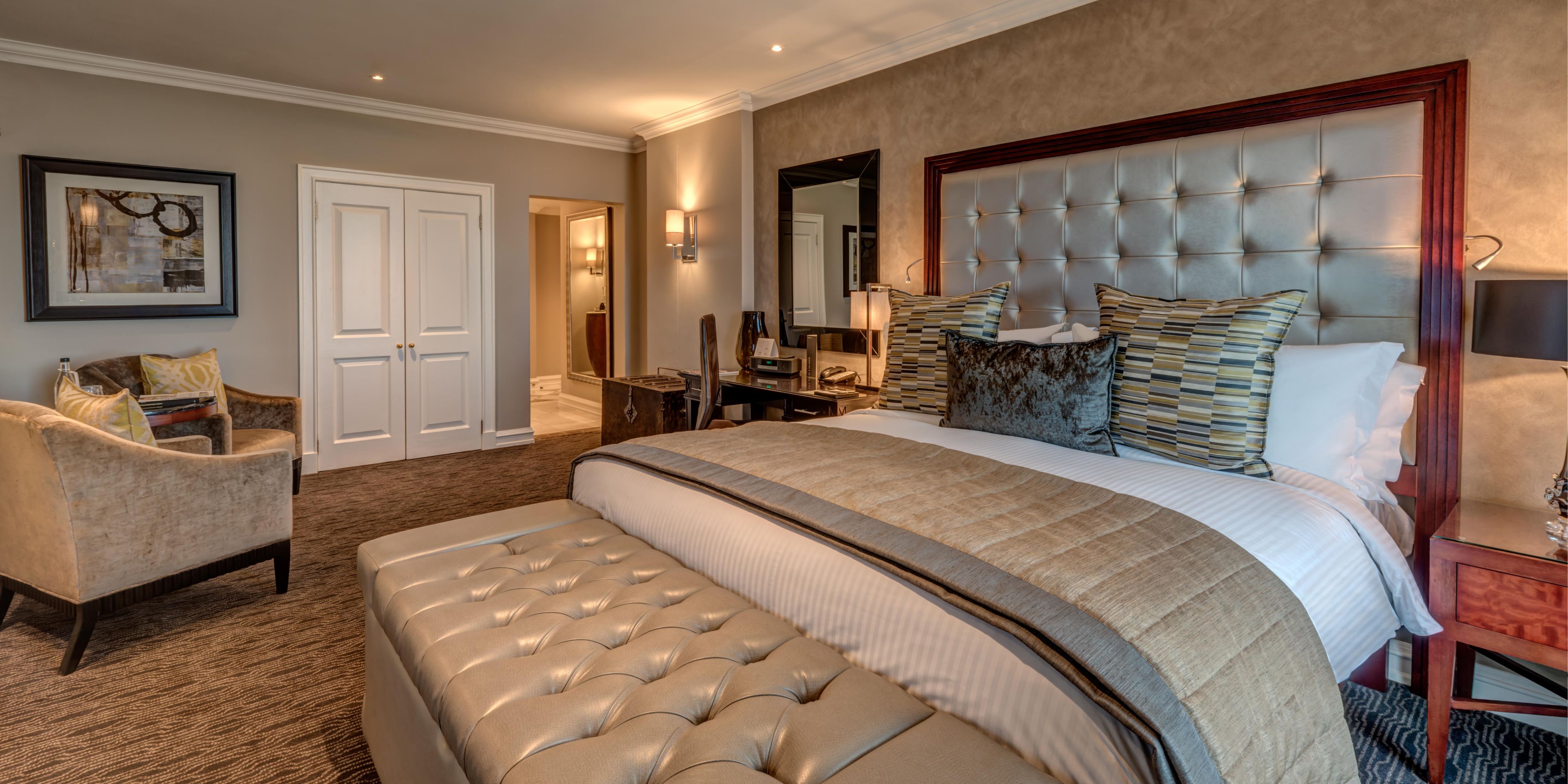 King Junior Suite Room