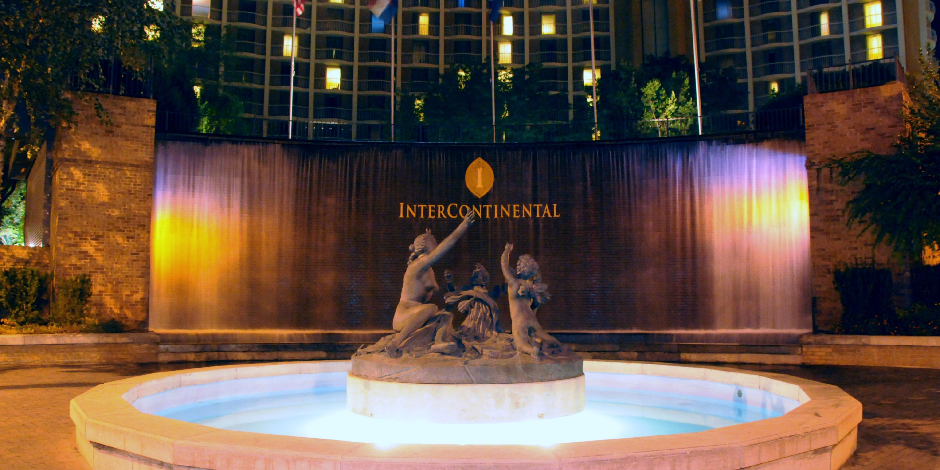 InterContinental Kansas City at the Plaza is celebrating our 50th Anniversary. Historic charm meets unrivaled elegance at our Country Club Plaza oasis. From our resort-style pool to our balconies, unwind amidst Midwestern flair and luxury. Help us toast to 50 years of luxury on the the Plaza.