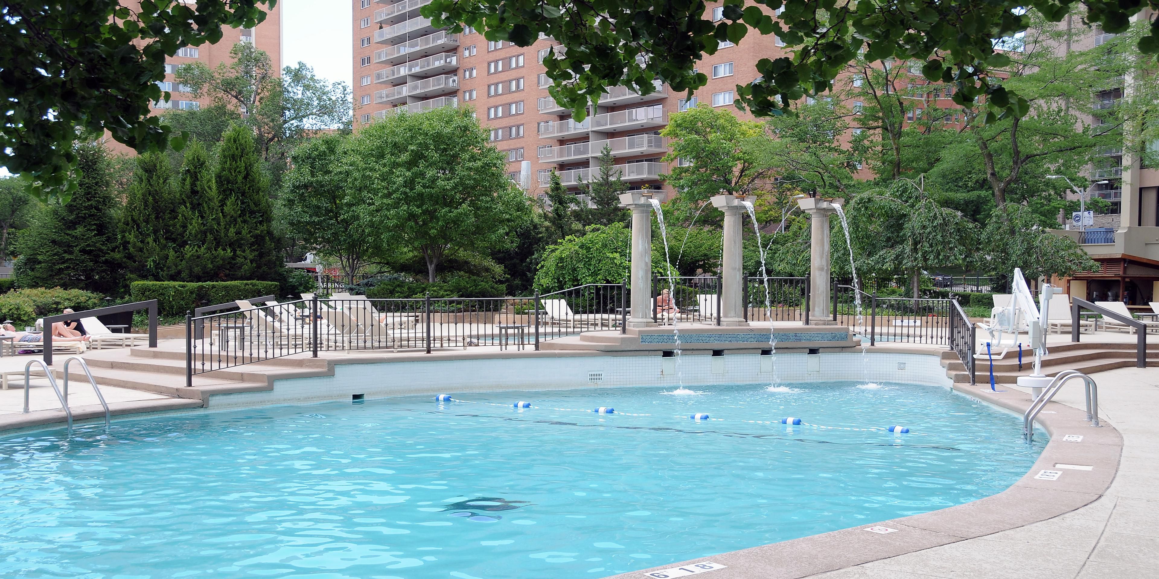 InterContinental Outdoor Swimming Pool