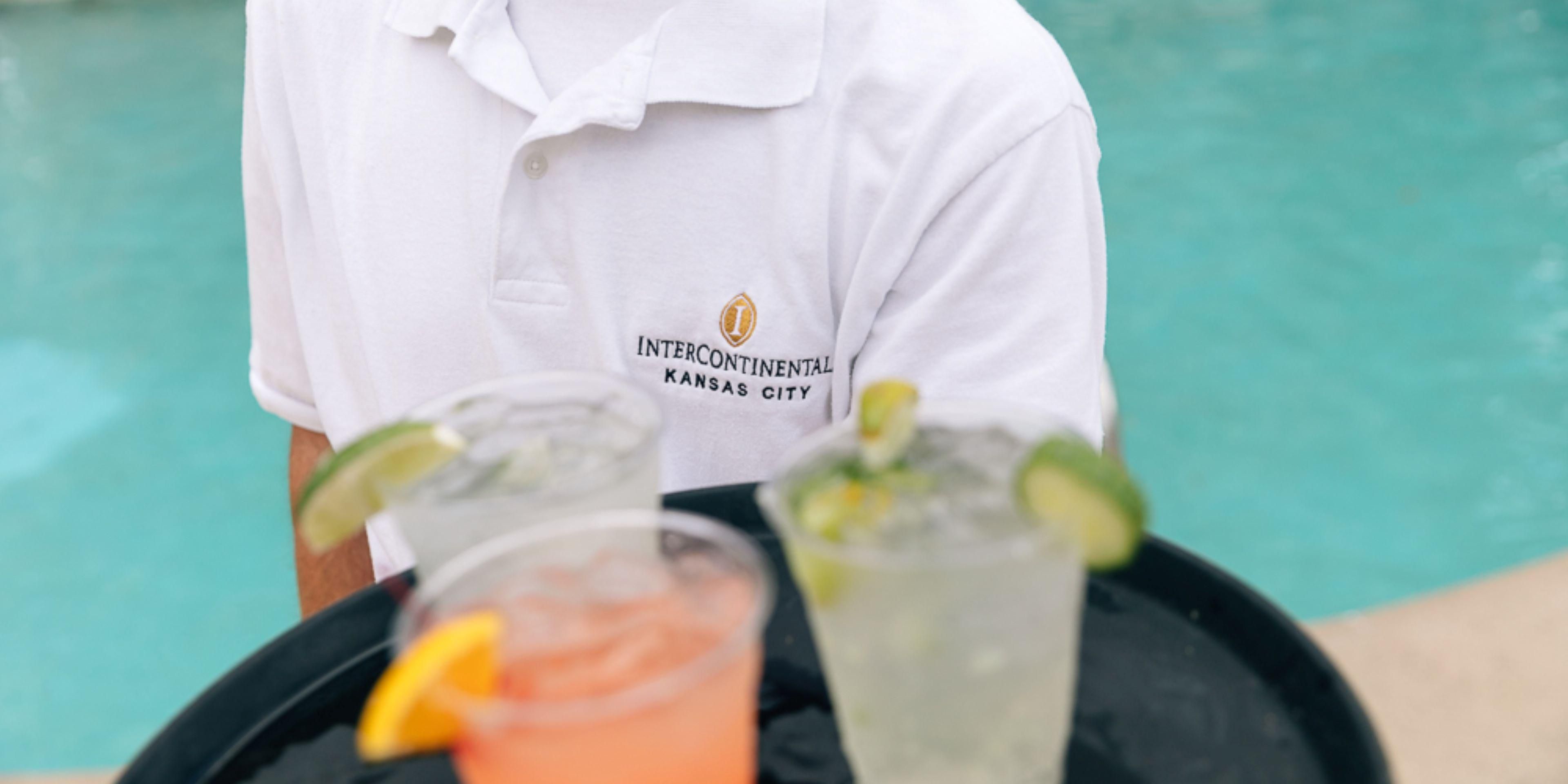With a newly renovated outdoor pool and live steel drum island music on Friday and Saturday, InterContinental KC is the perfect escape. Sip your favorite cocktail poolside and take in stunning plaza views. For a more active experience, break a sweat in the fitness center and finish your day by unwinding in the steam room. Book your pass today!