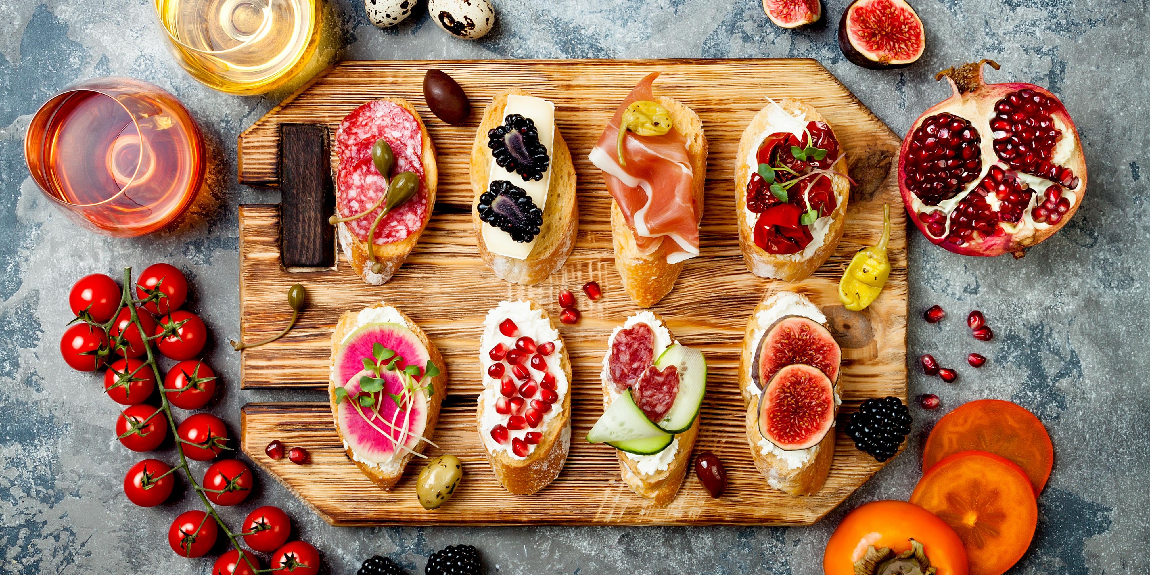 Indulge in the finest local flavors and experiences with our carefully crafted amenities at the InterContinental Kansas City. From artisanal cheese boards and charcuterie to locally-themed gift baskets and pre-mixed cocktails, our selection of amenities is designed to enhance your stay and provide a true taste of Kansas City.