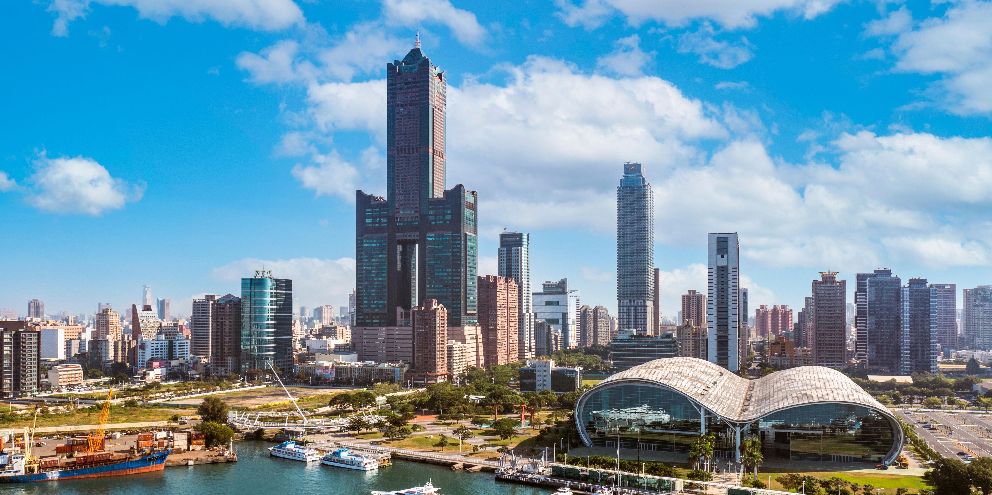 Shinkong Pier is a waterfront park offering harbor views and open public space, ideal for relaxed walks and enjoying Kaohsiung’s coastal city atmosphere.