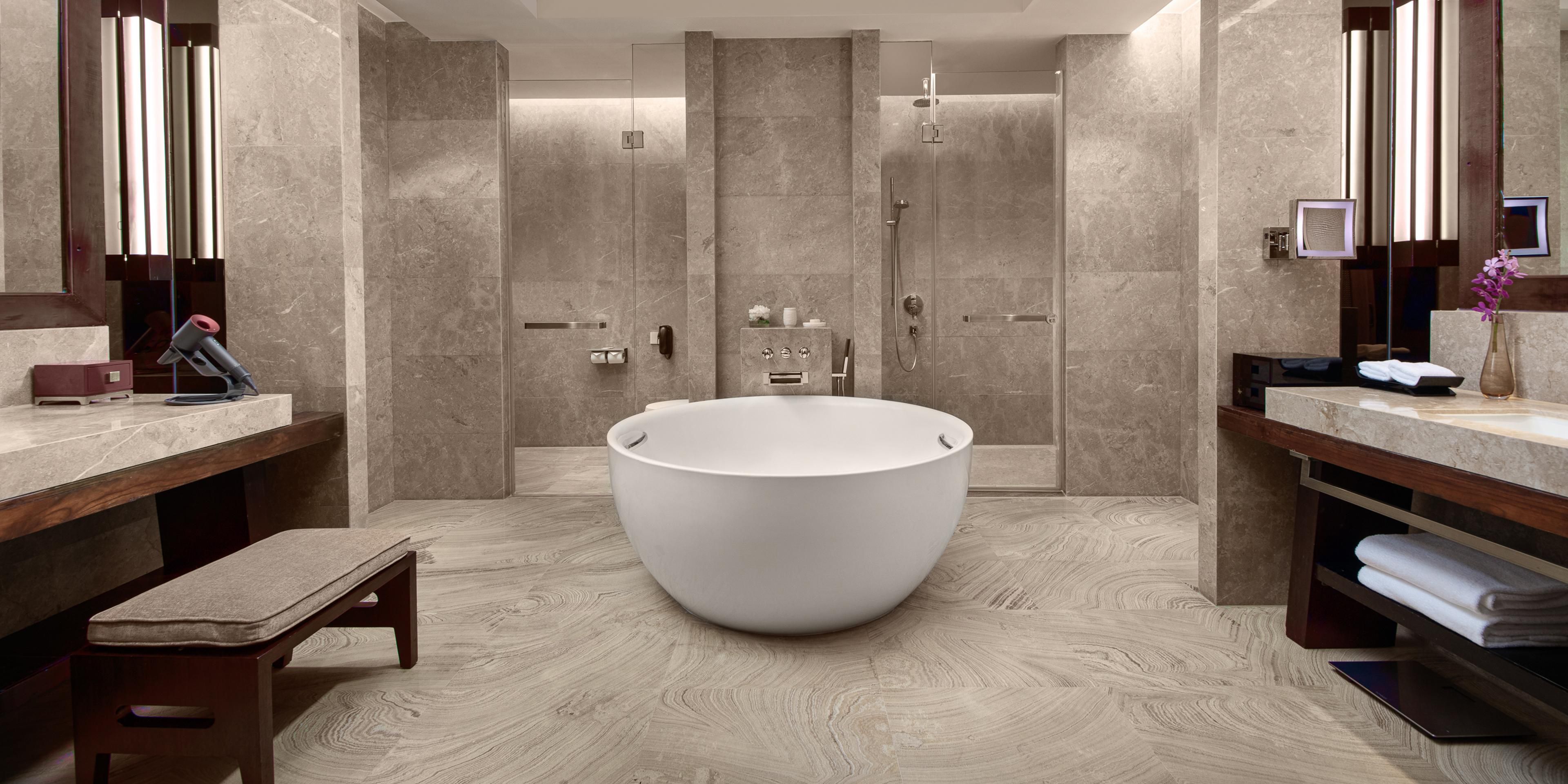 Suite  bathroom