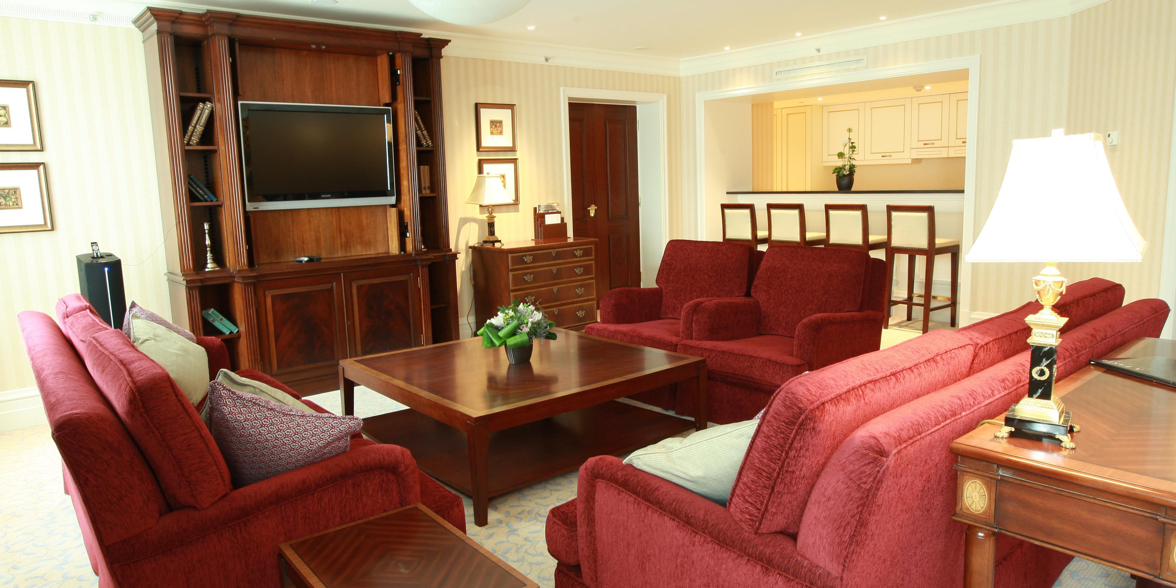 Light and spacious Senator Suite