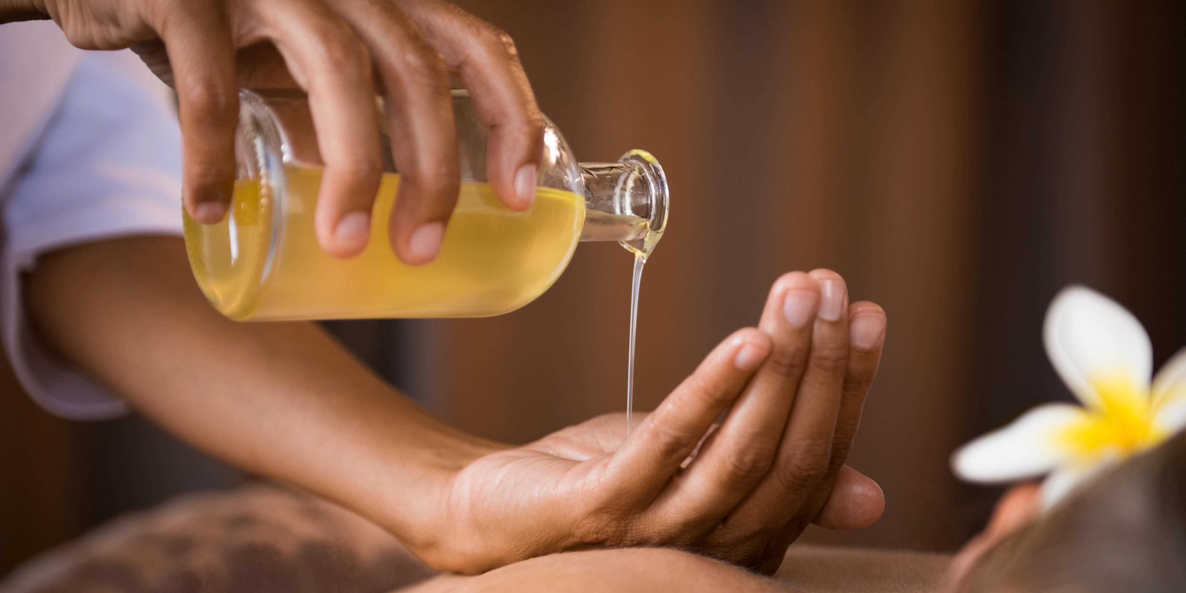 Choose a revitalising treatment featuring formulations by French sustainable skincare brand Phytomer or an exclusive signature treatment using 100 per cent natural products by Nouméa-based cosmetology atelier Botanik. Then surrender to the healing hands of your practitioner as you are pampered in our serene spa overlooking the central lagoon.